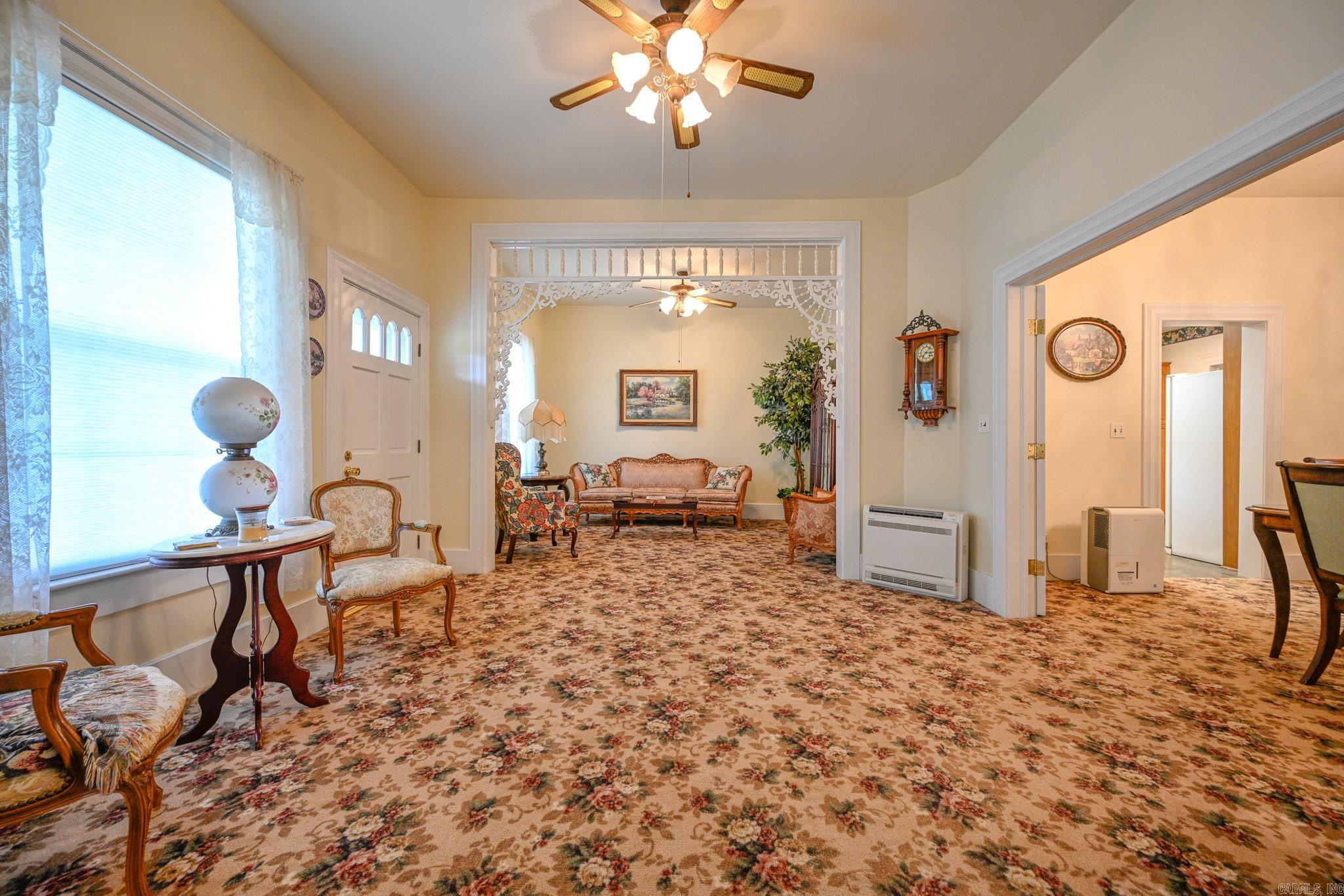 310  Tenth  Mena, AR