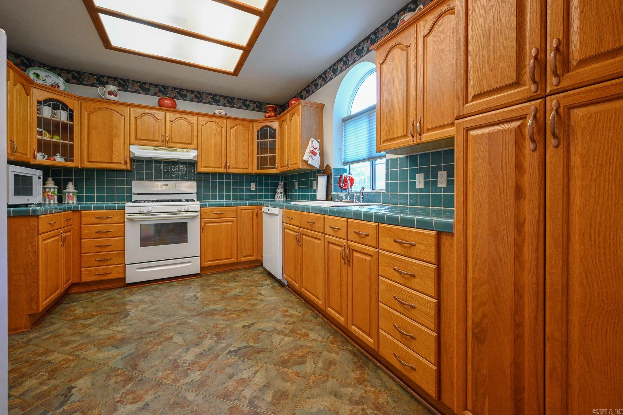 310  Tenth  Mena, AR