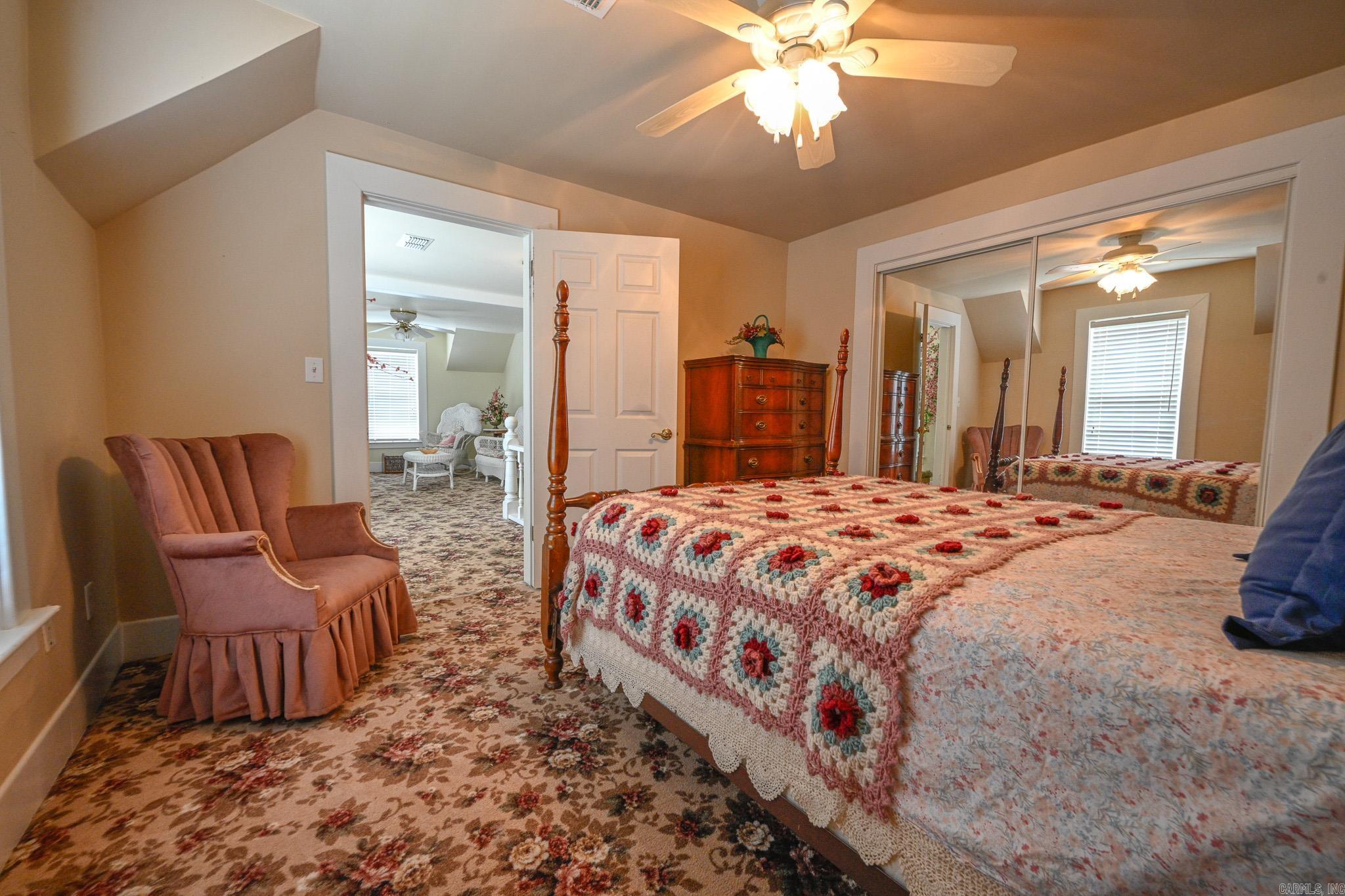 310  Tenth  Mena, AR