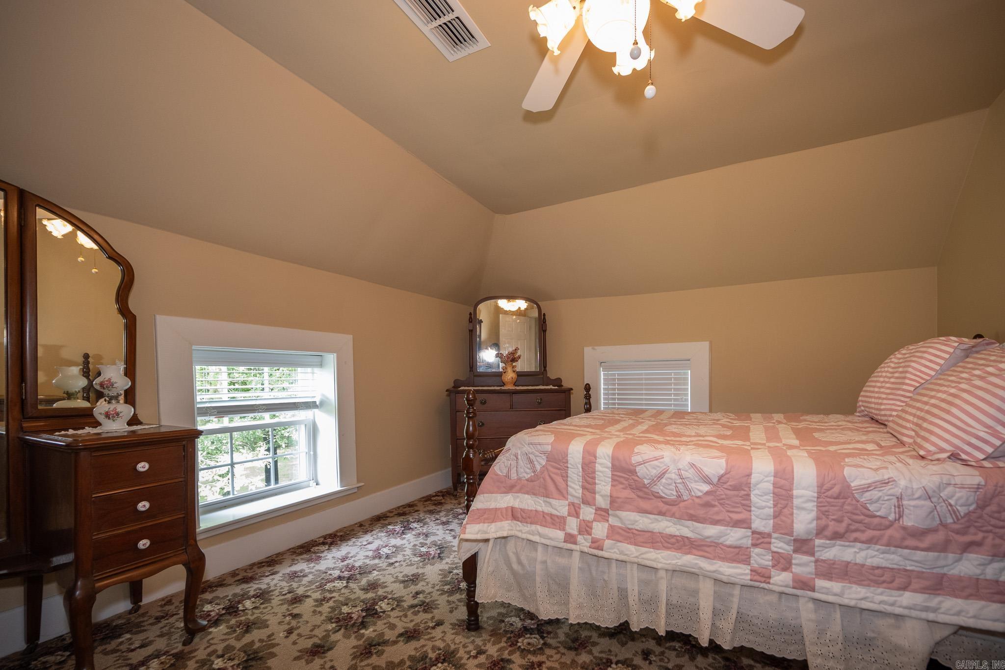 310  Tenth  Mena, AR