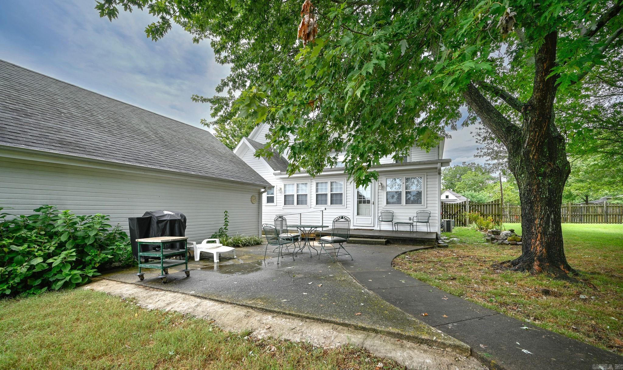 310  Tenth  Mena, AR