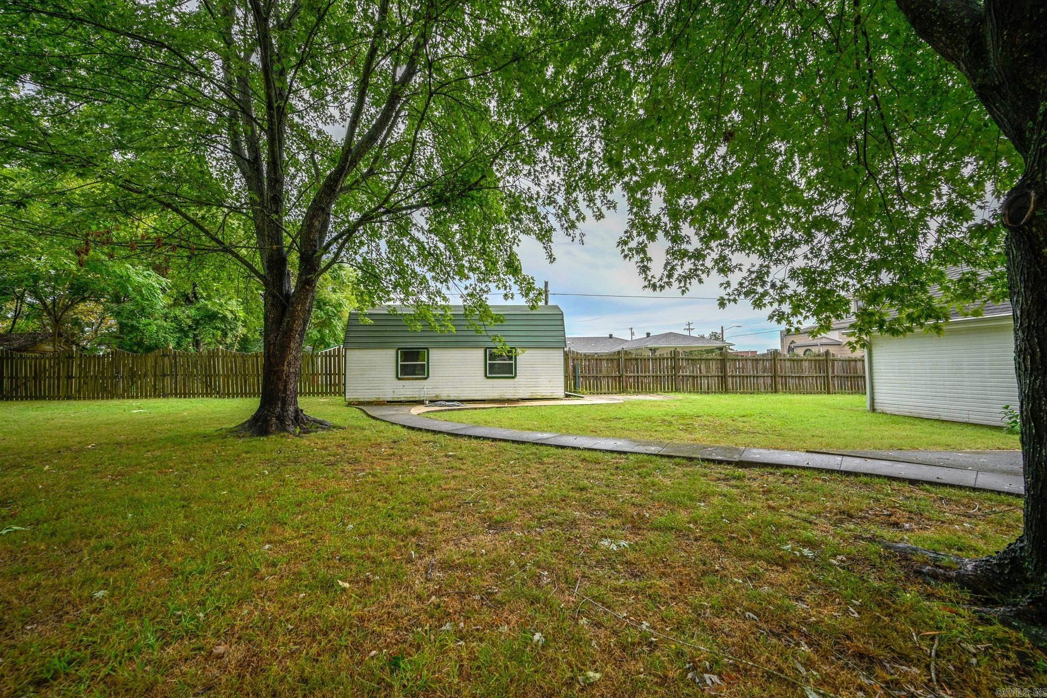 310  Tenth  Mena, AR