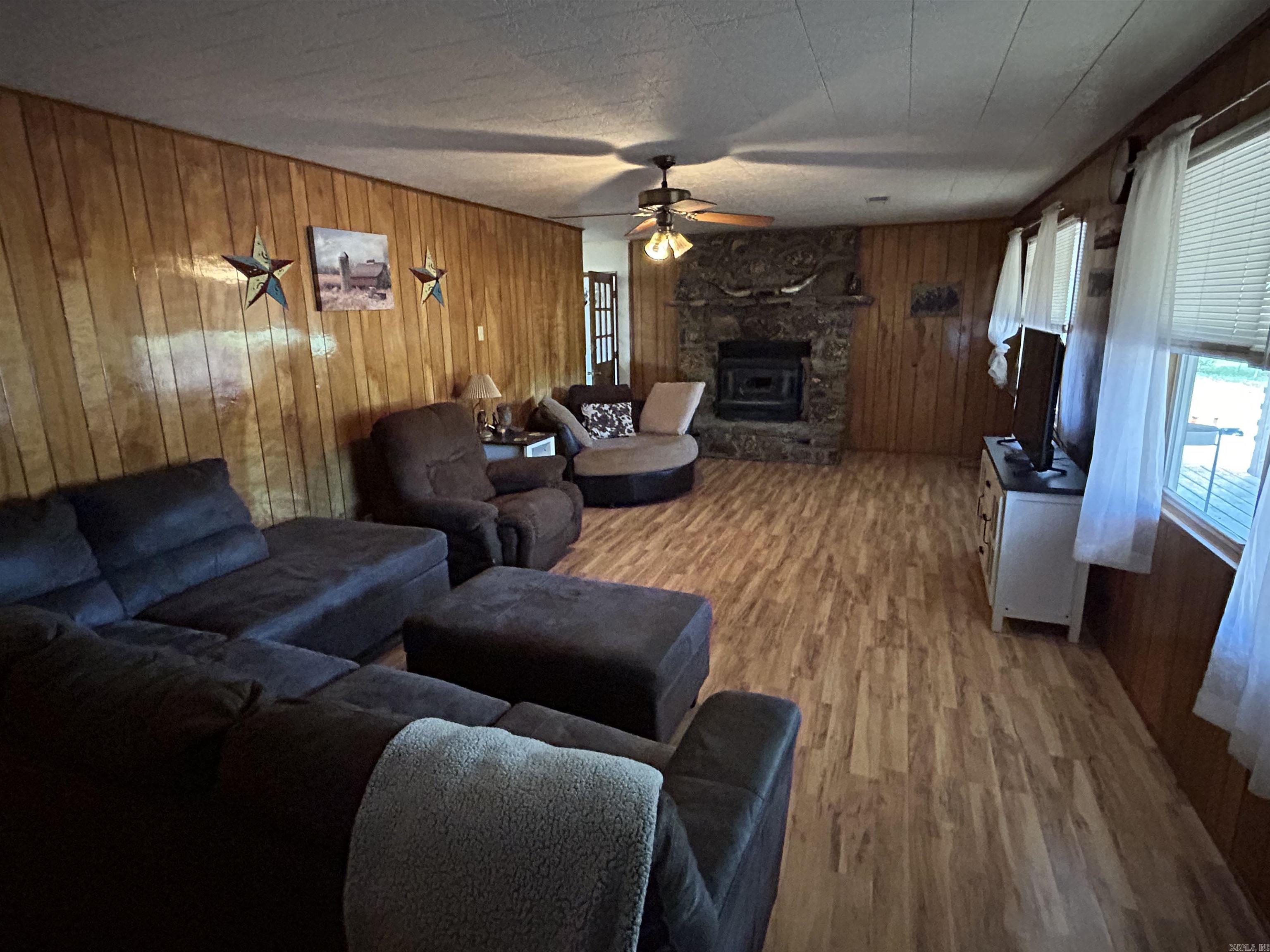 3098  Dodd Mountain  Shirley, AR