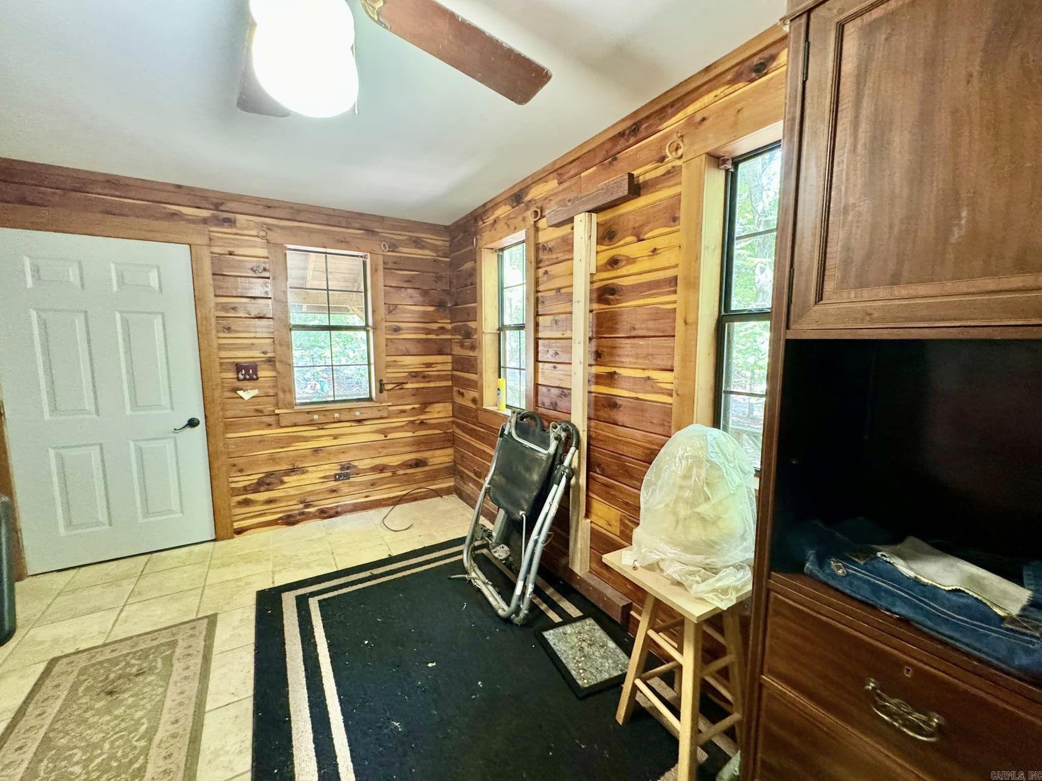 1499 Sutterfield Road Fox, AR 72051
