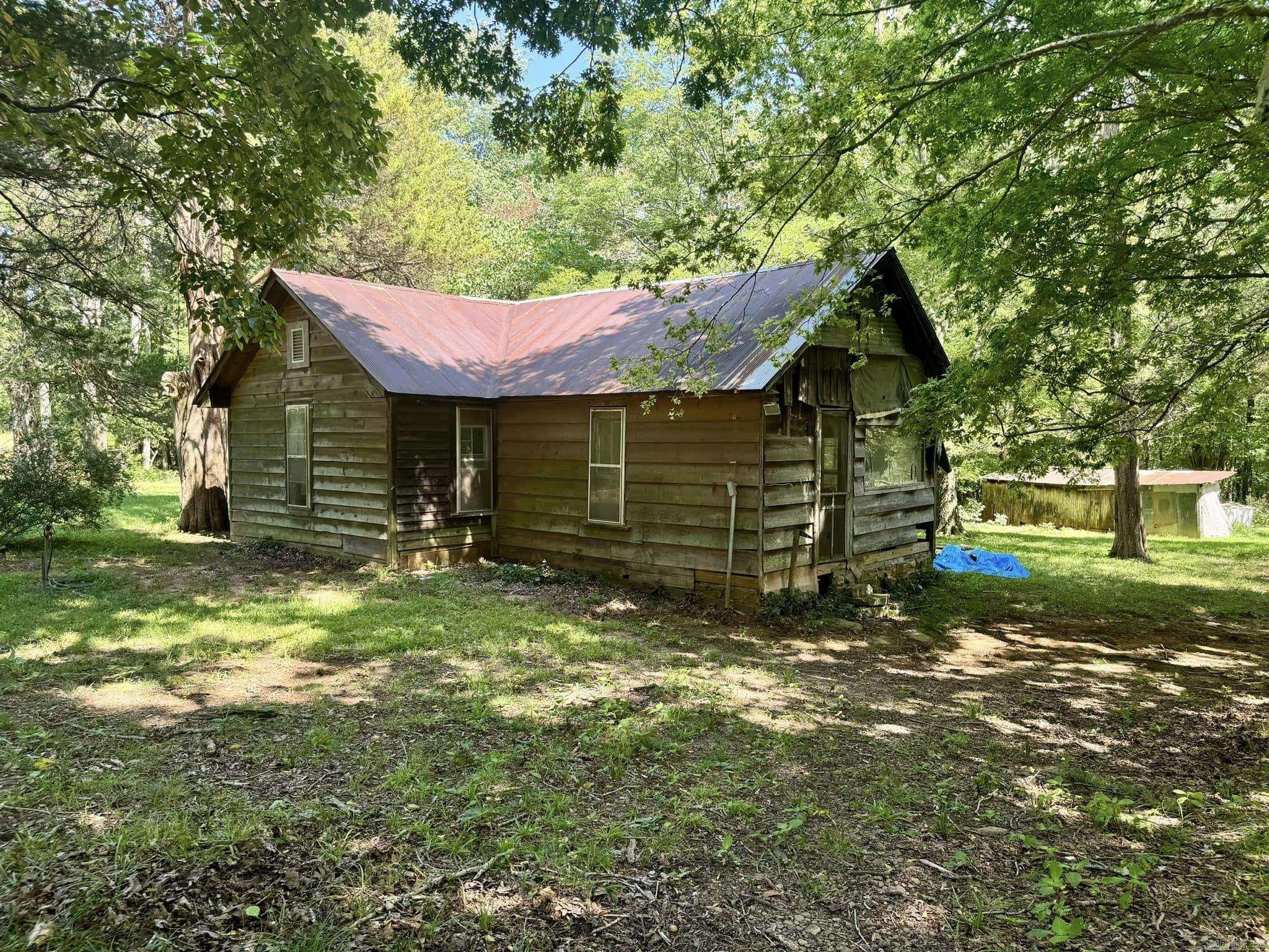 1499 Sutterfield Road Fox, AR 72051