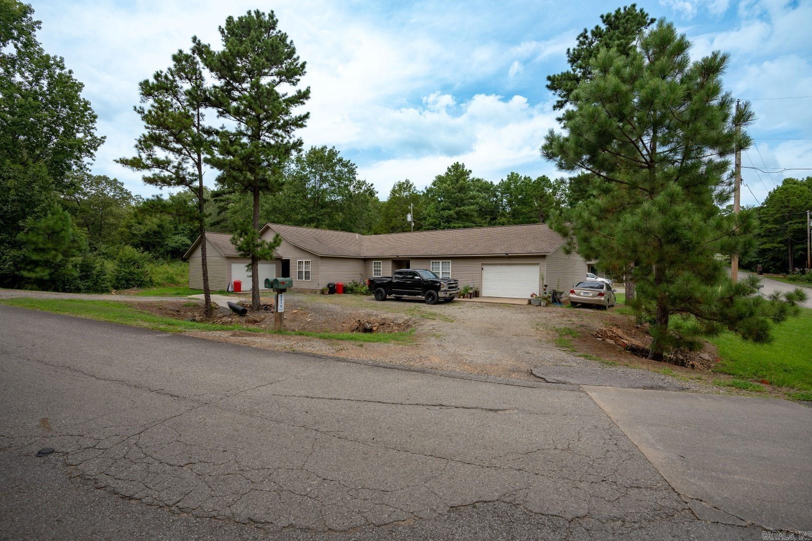 2208  Cedar  Heber Springs, AR