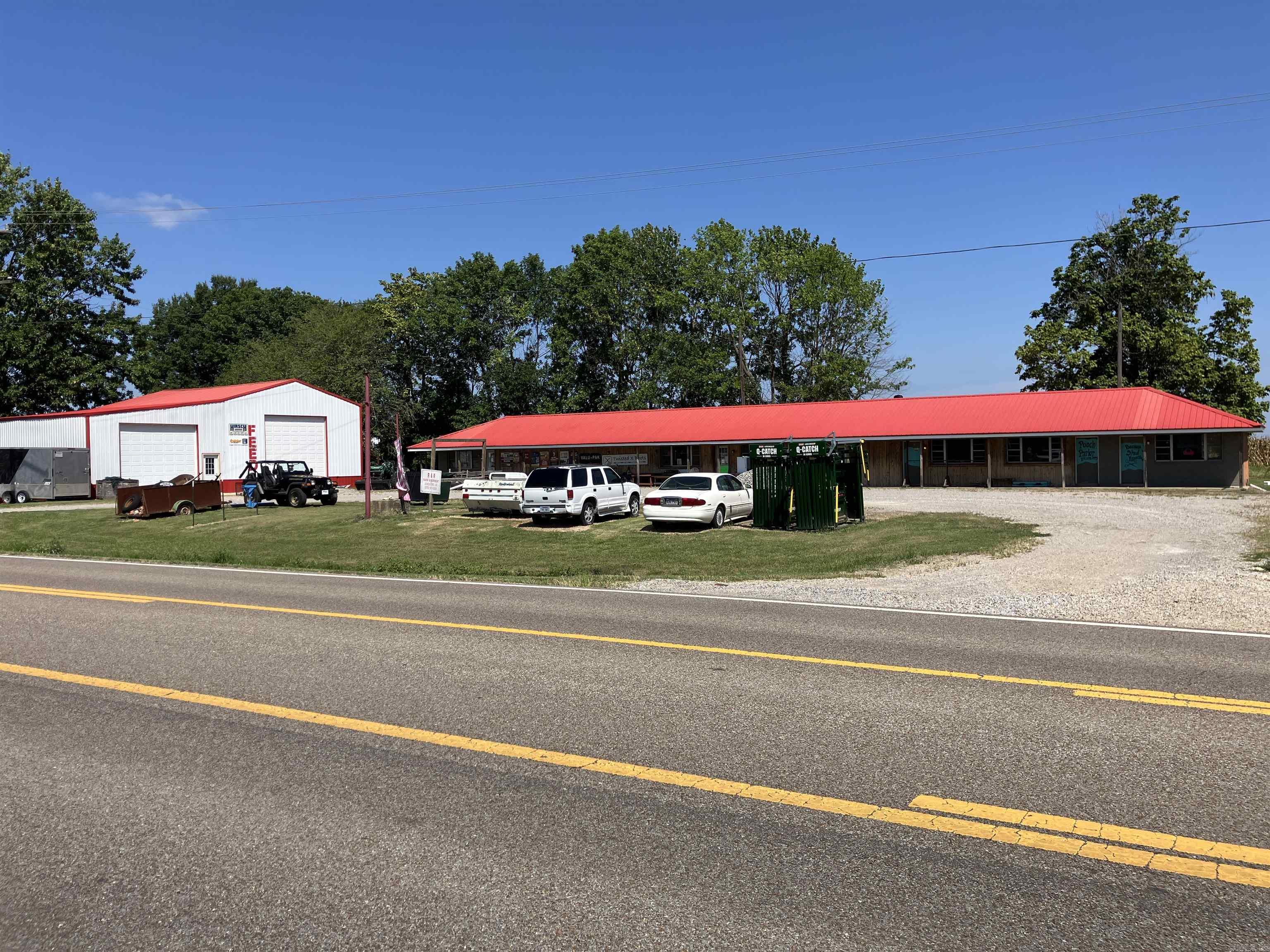 1430 E Main  Piggott, AR
