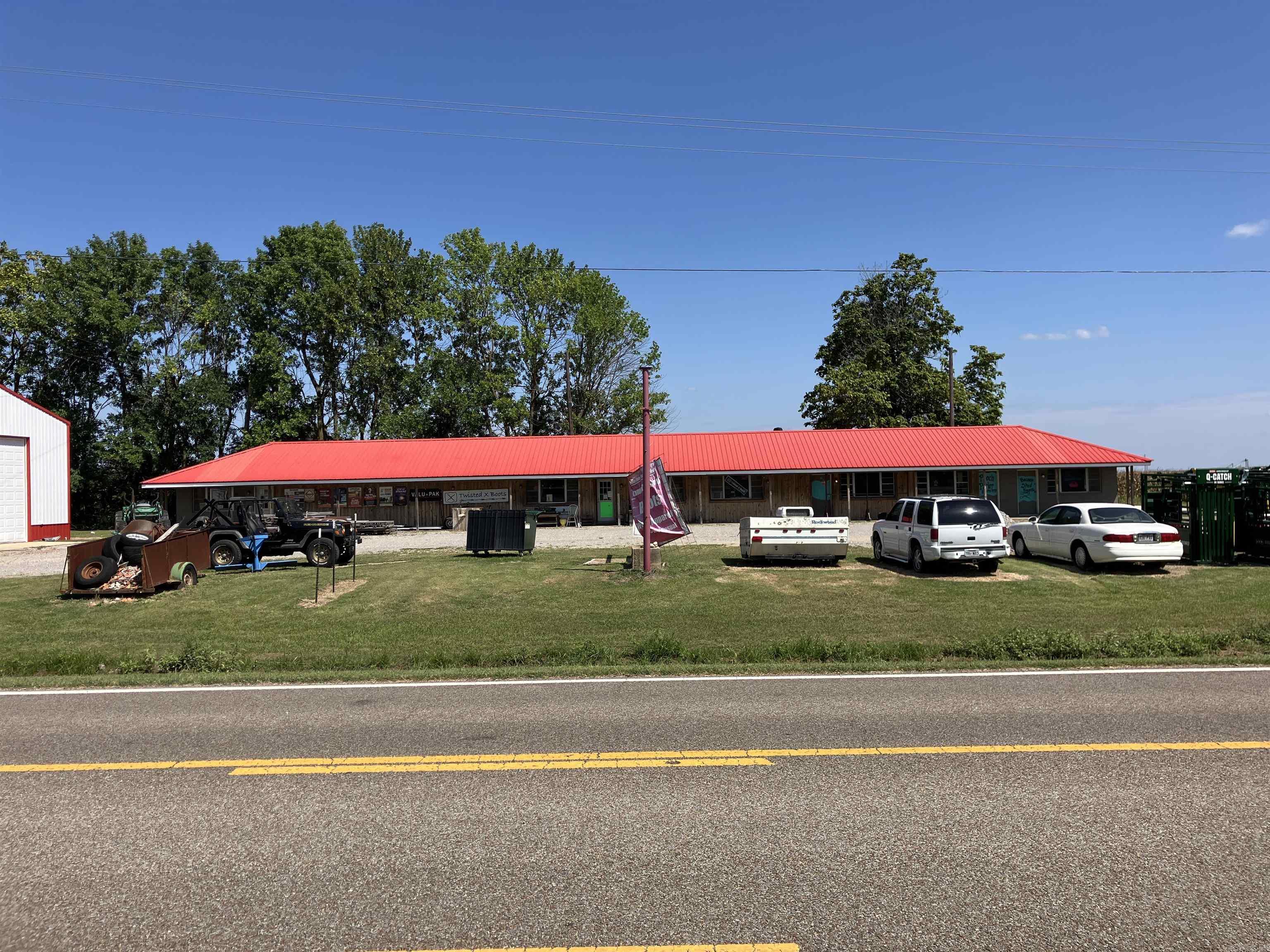 1430 E Main  Piggott, AR