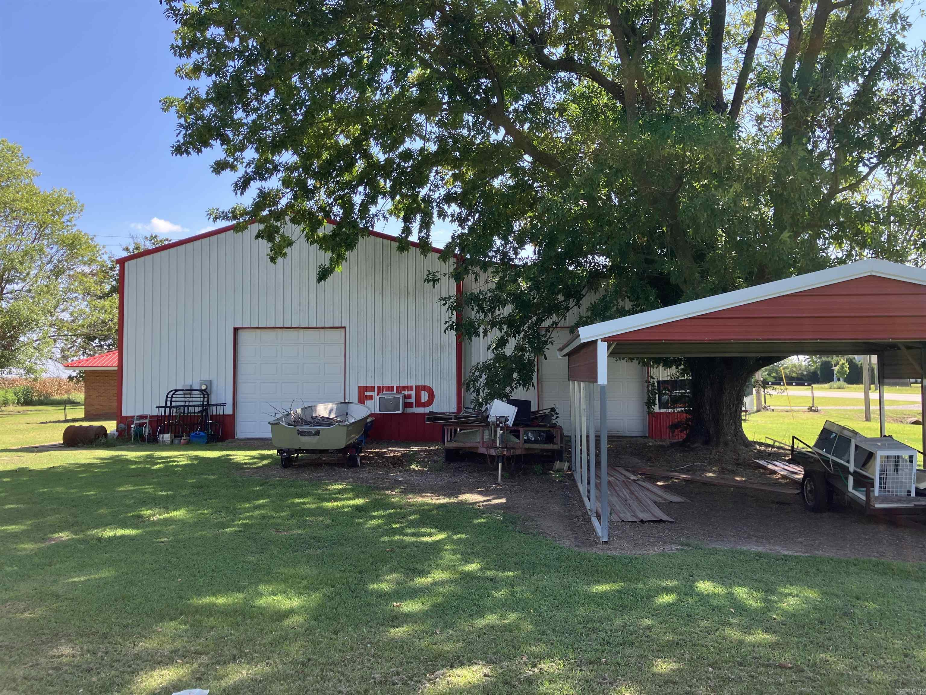 1430 E Main  Piggott, AR