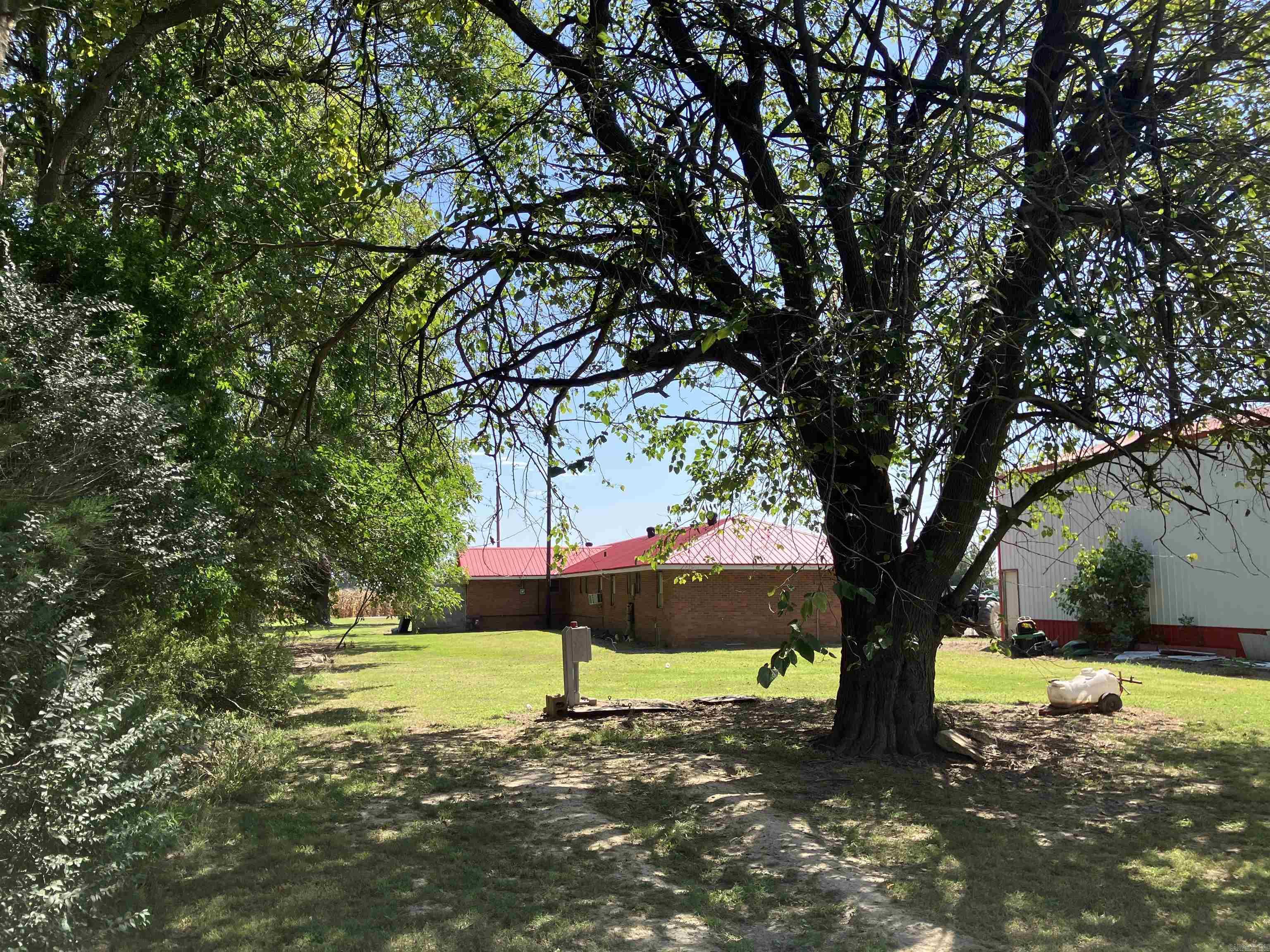 1430 E Main  Piggott, AR