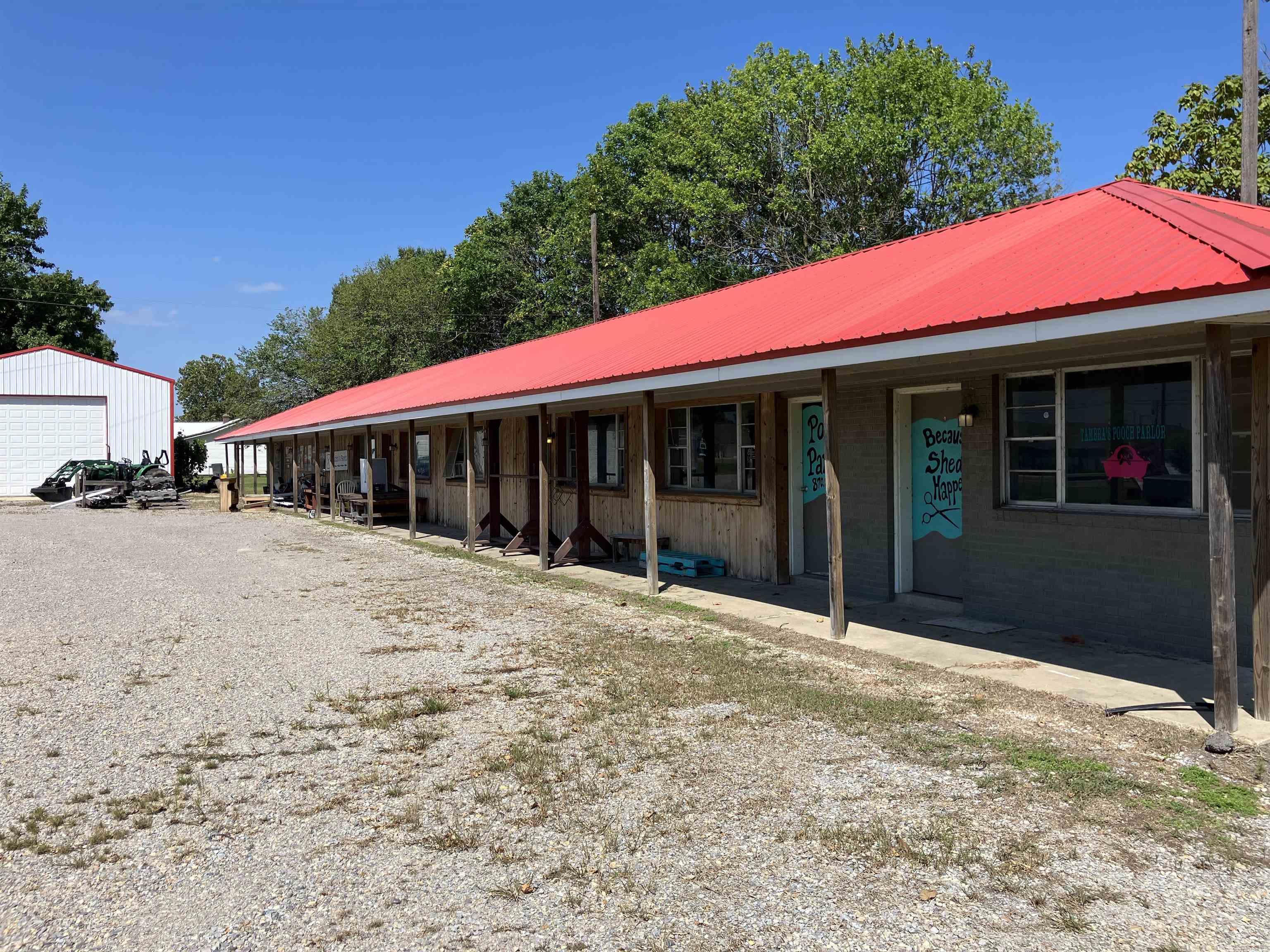 1430 E Main  Piggott, AR