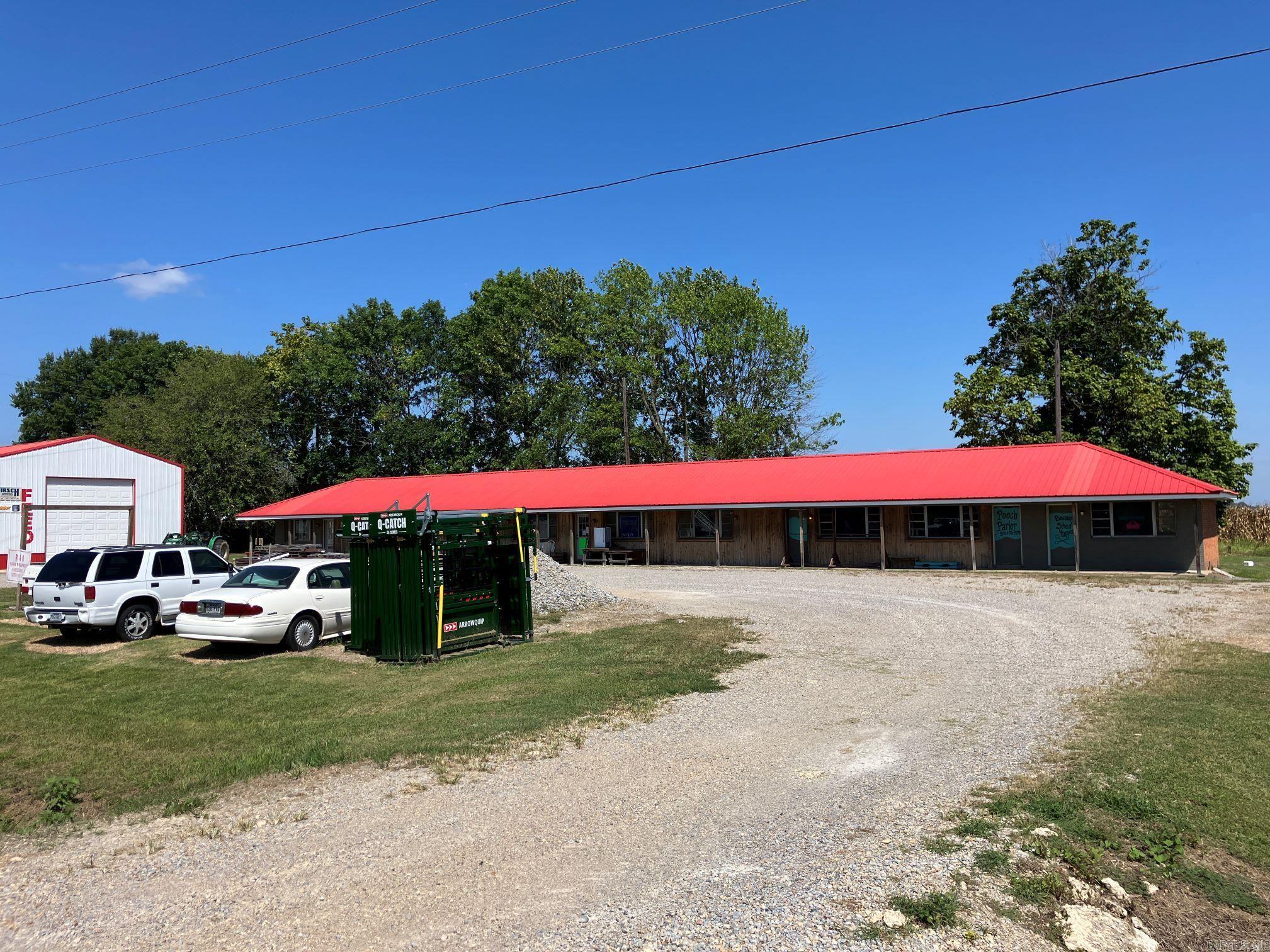 1430 E Main  Piggott, AR