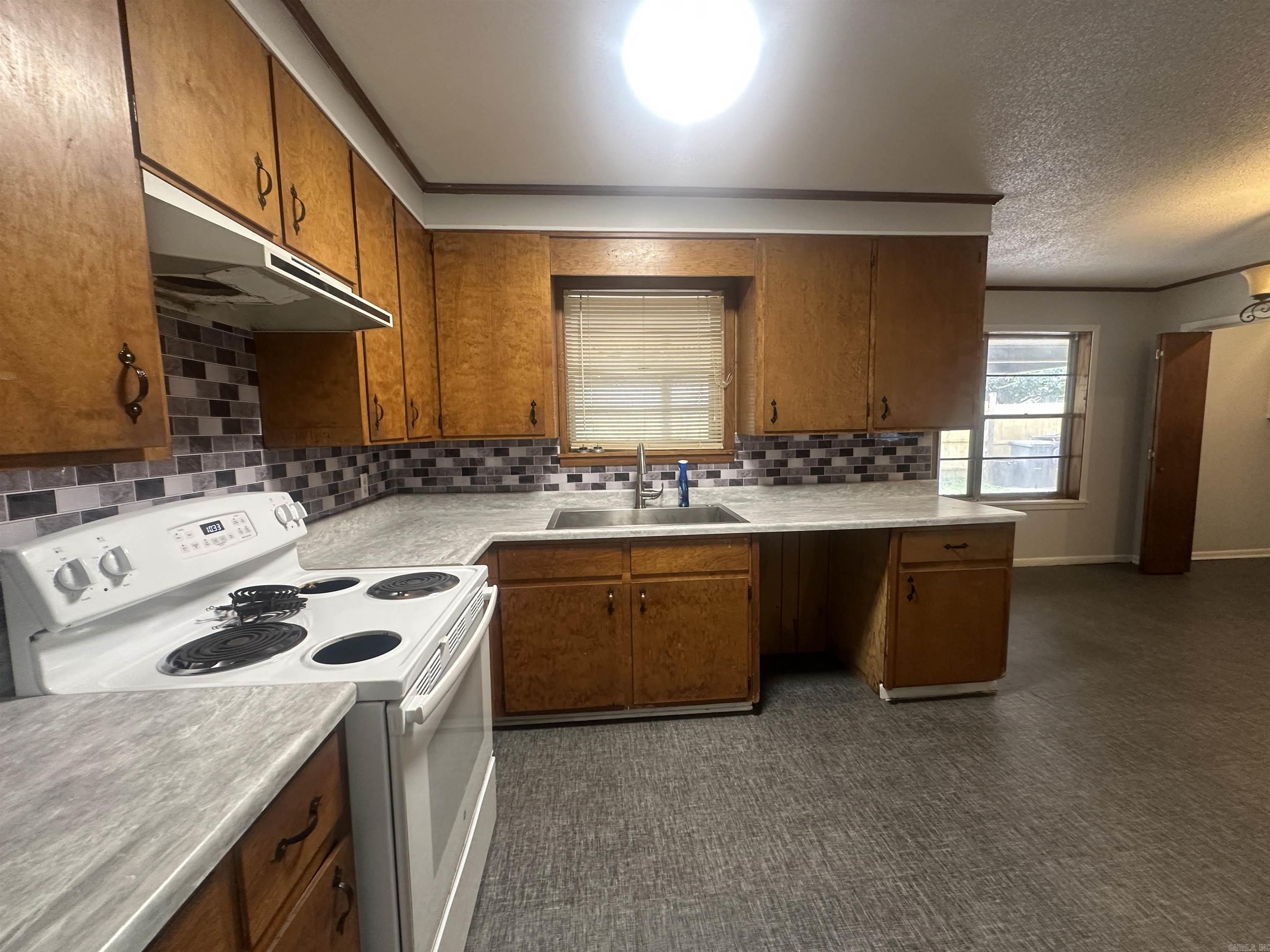 716  Hummingbird Trl  Atlanta, TX