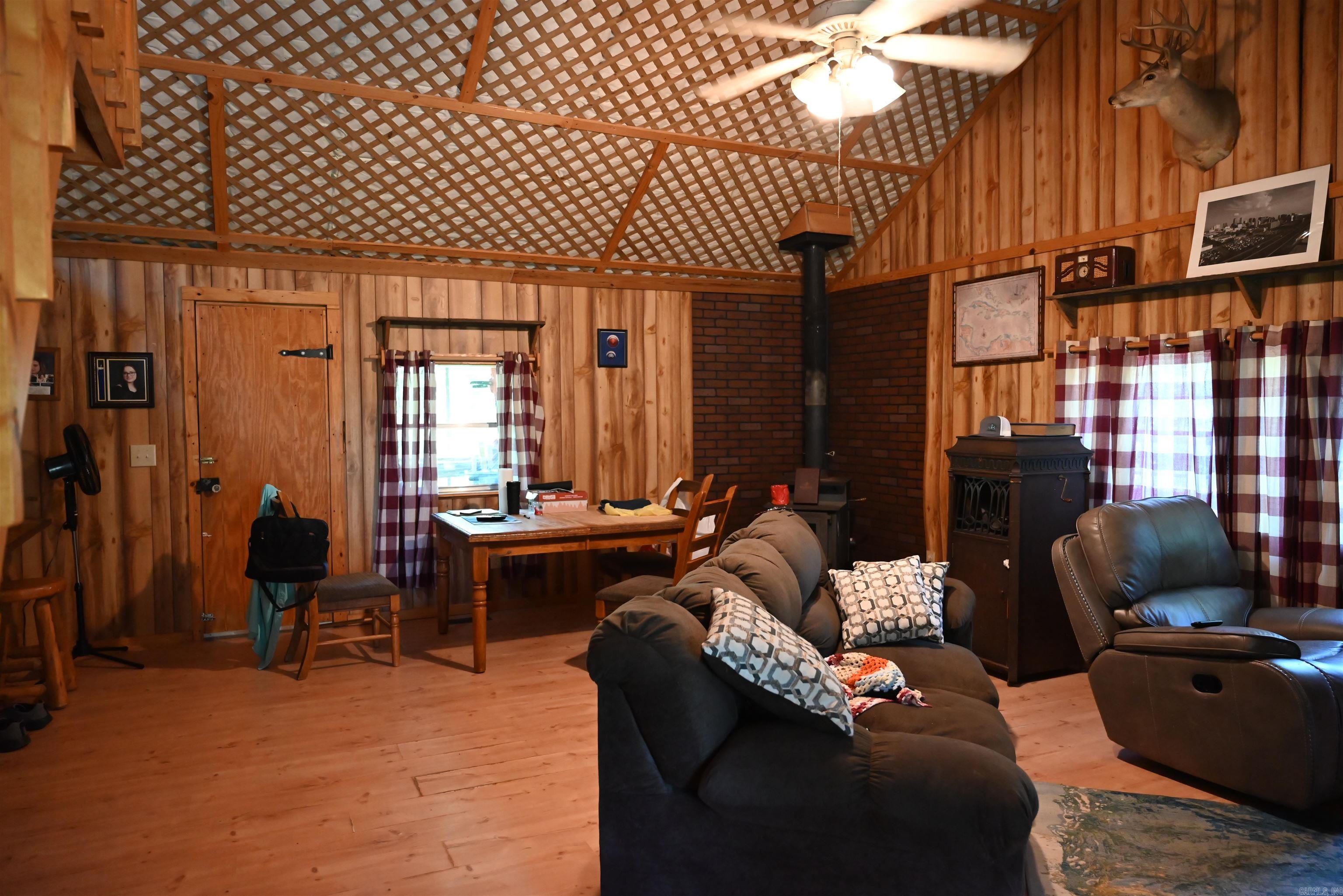 2194 PINDALL RIDGE RD. Pindall, AR 72655