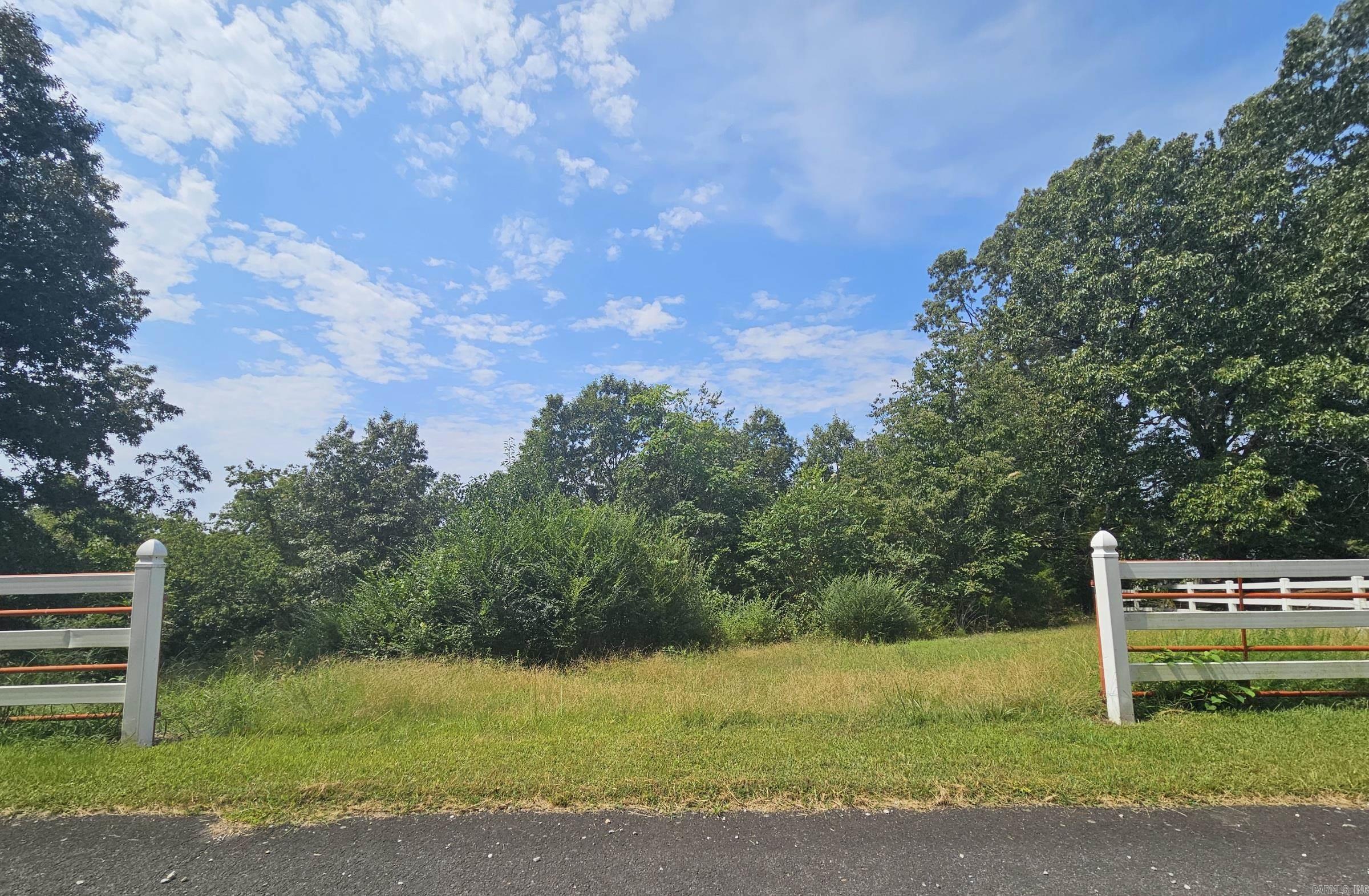 4  Country Charm  Mountain View, AR