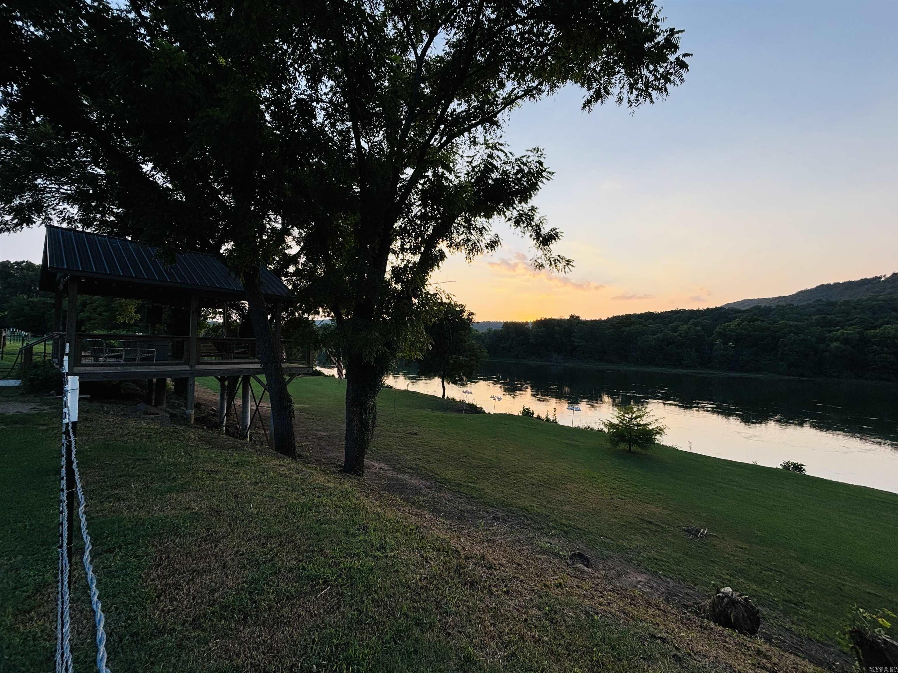 269  River Valley  Mountain View, AR