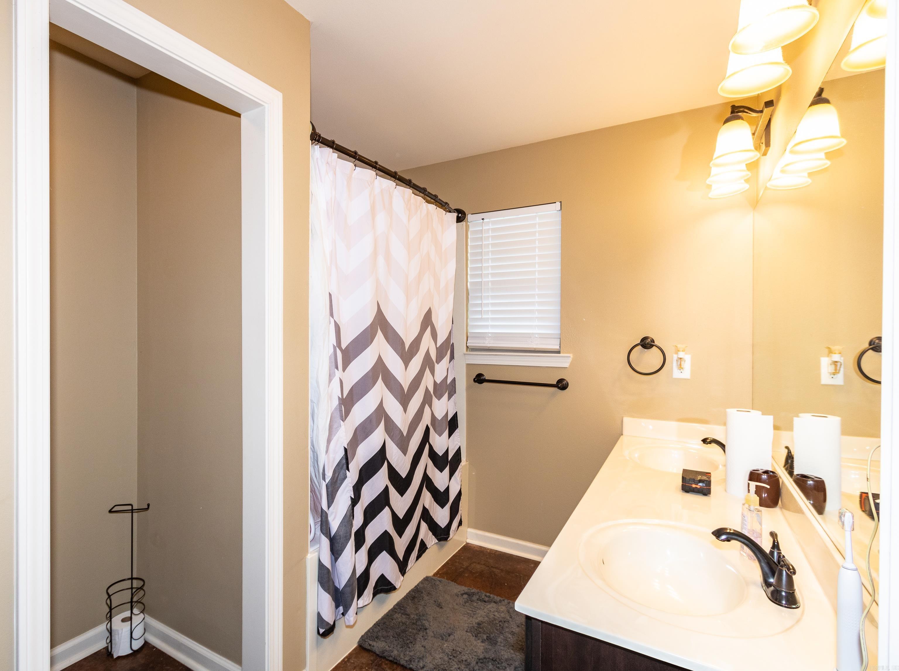 1107  Fox Chase  Bryant, AR