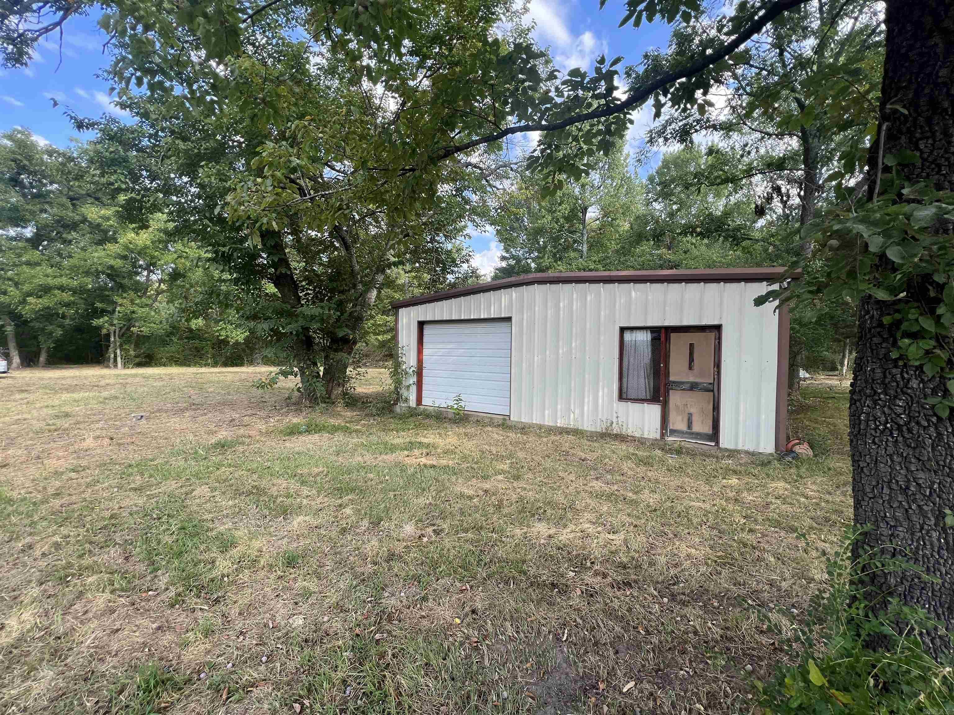 2851  Hwy 5  El Paso, AR