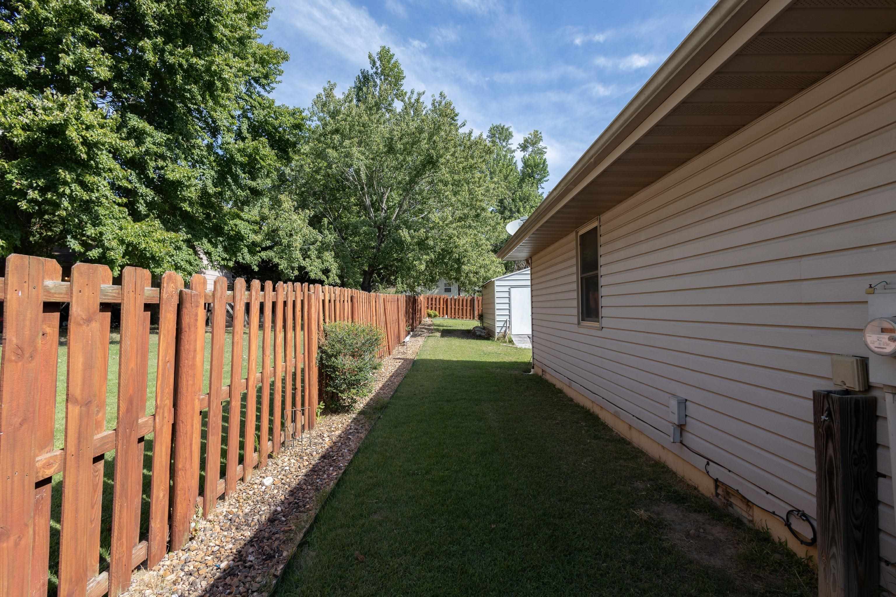 1159  Leonard  Mountain Home, AR