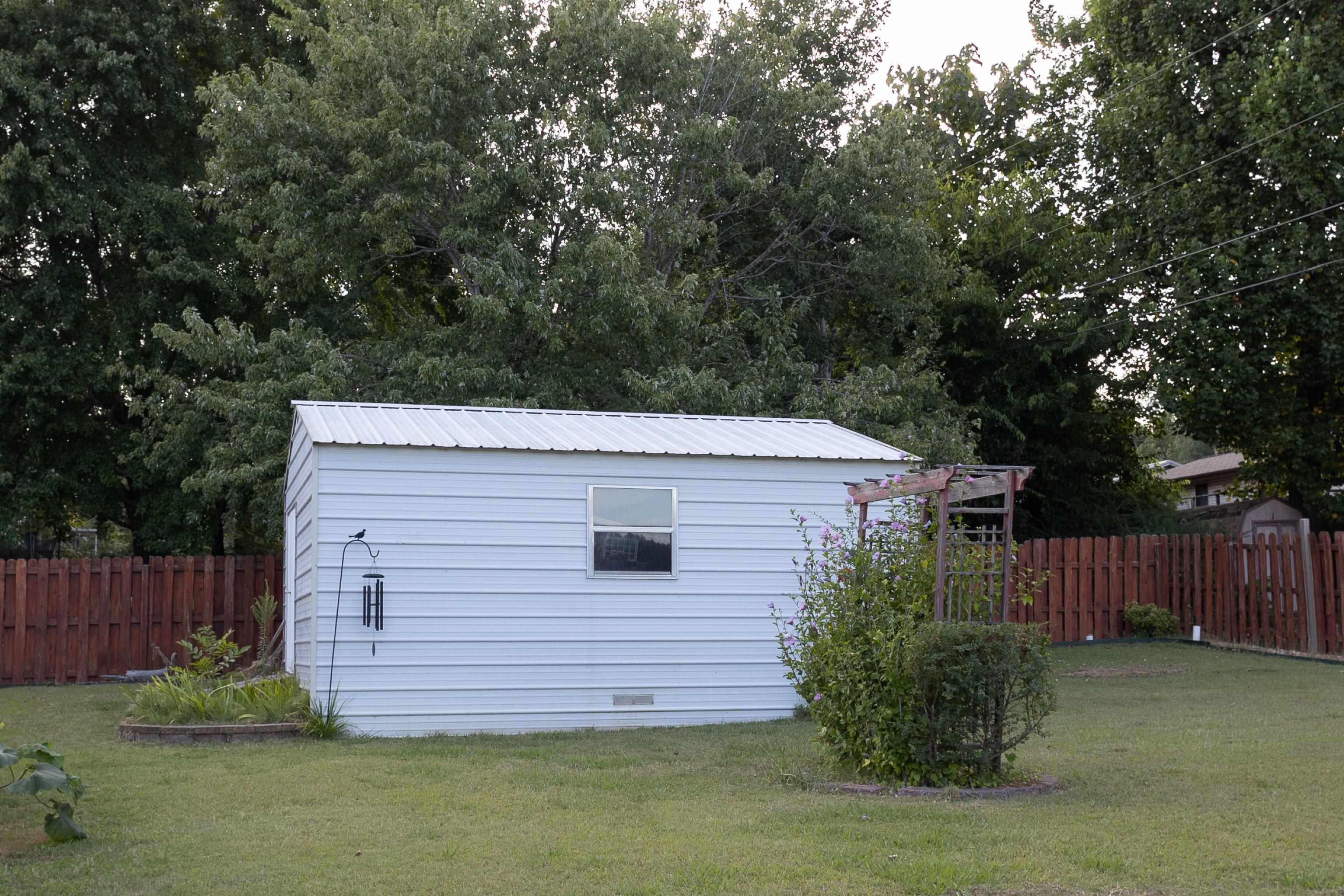 1159  Leonard  Mountain Home, AR