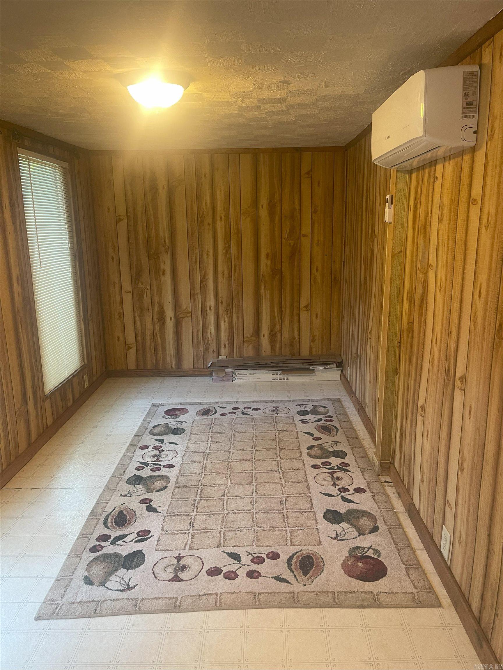 532 Canyon Road Greers Ferry, AR 72067