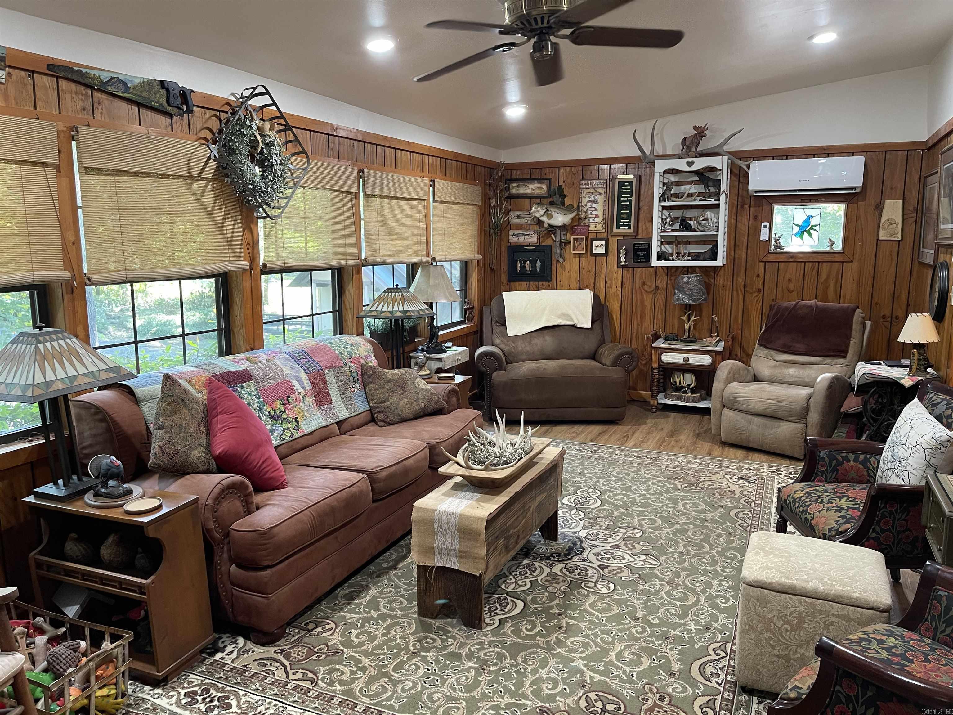 532 Canyon Road Greers Ferry, AR 72067