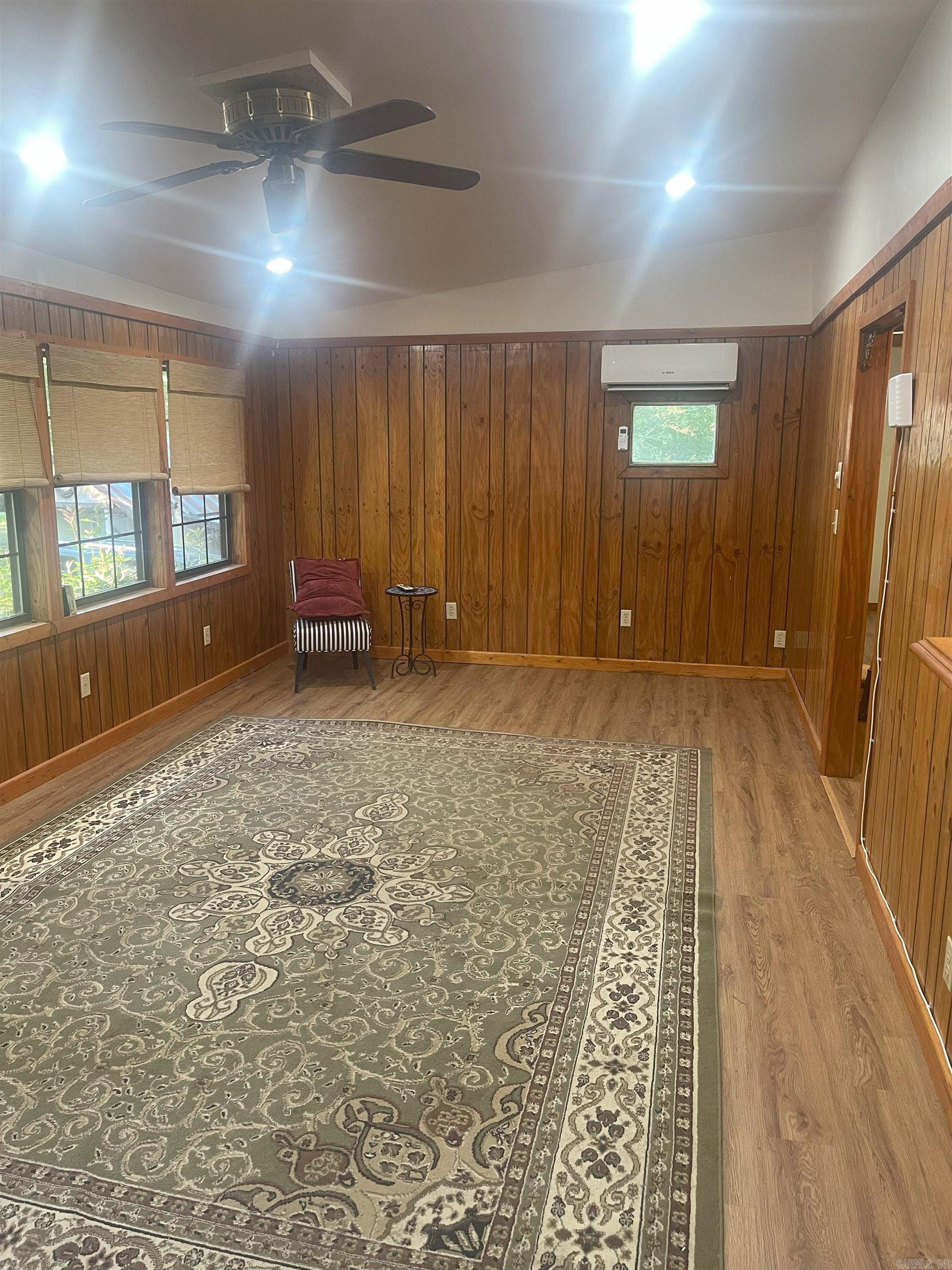 532 Canyon Road Greers Ferry, AR 72067