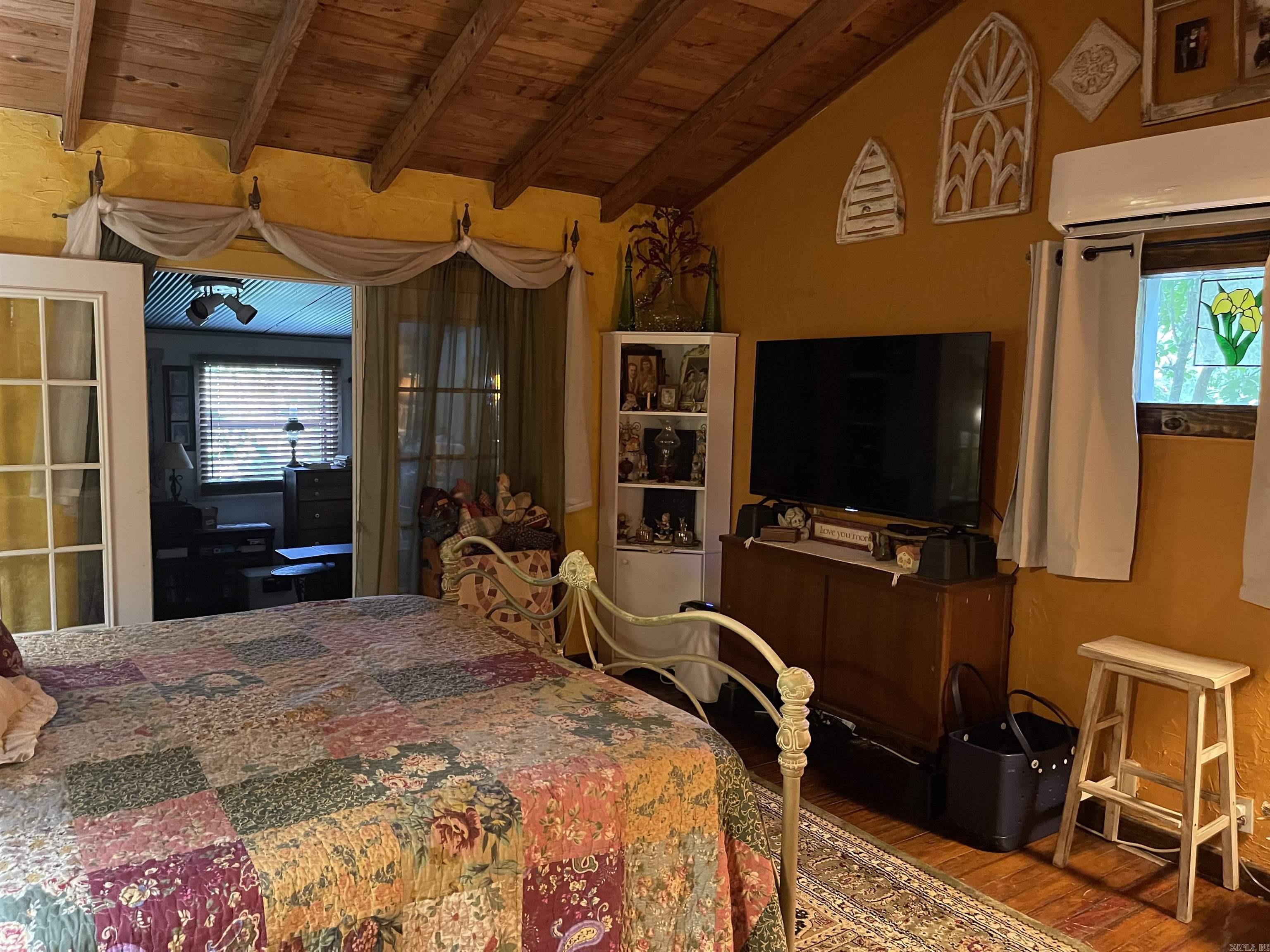 532 Canyon Road Greers Ferry, AR 72067