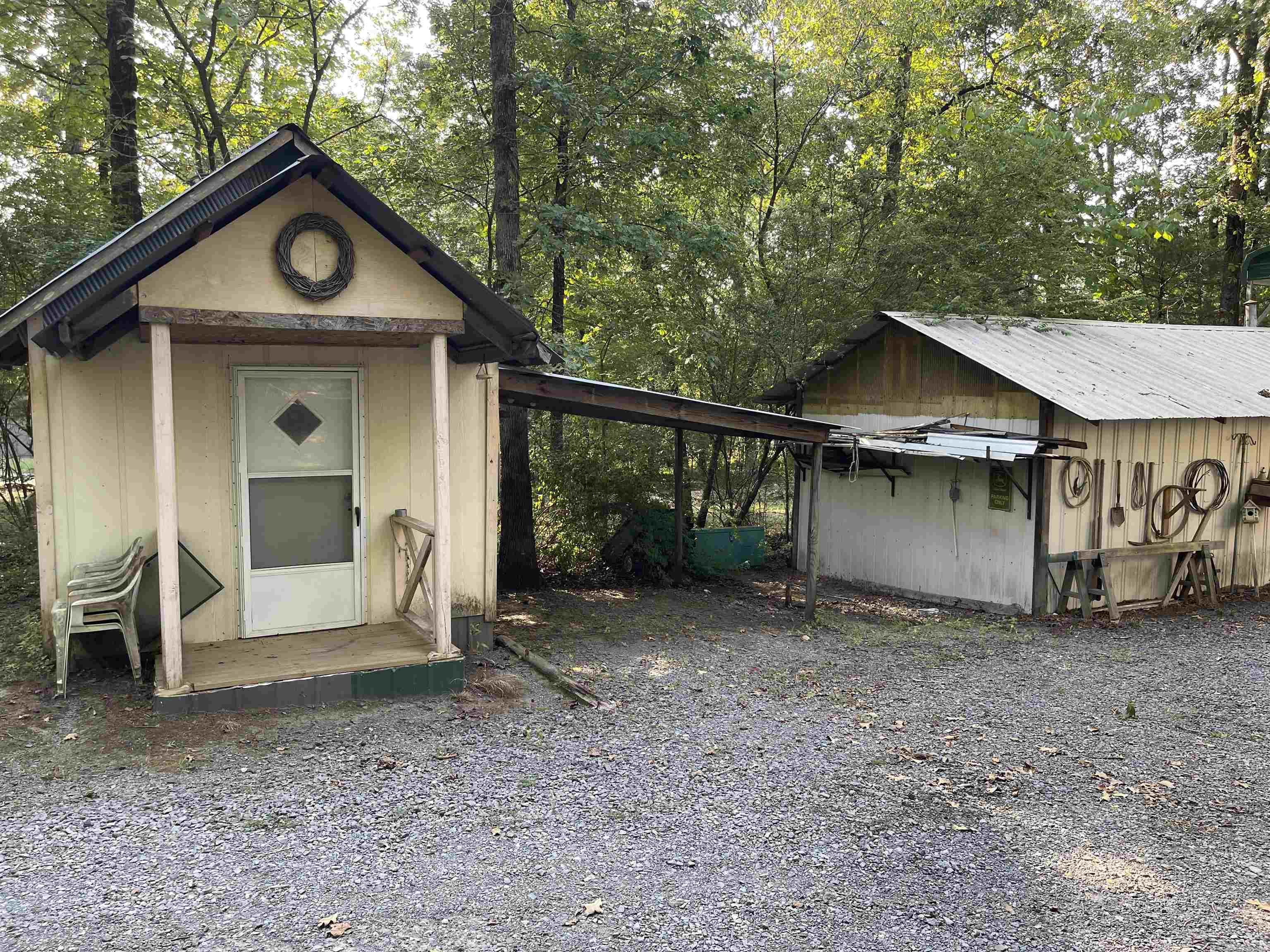 532 Canyon Road Greers Ferry, AR 72067