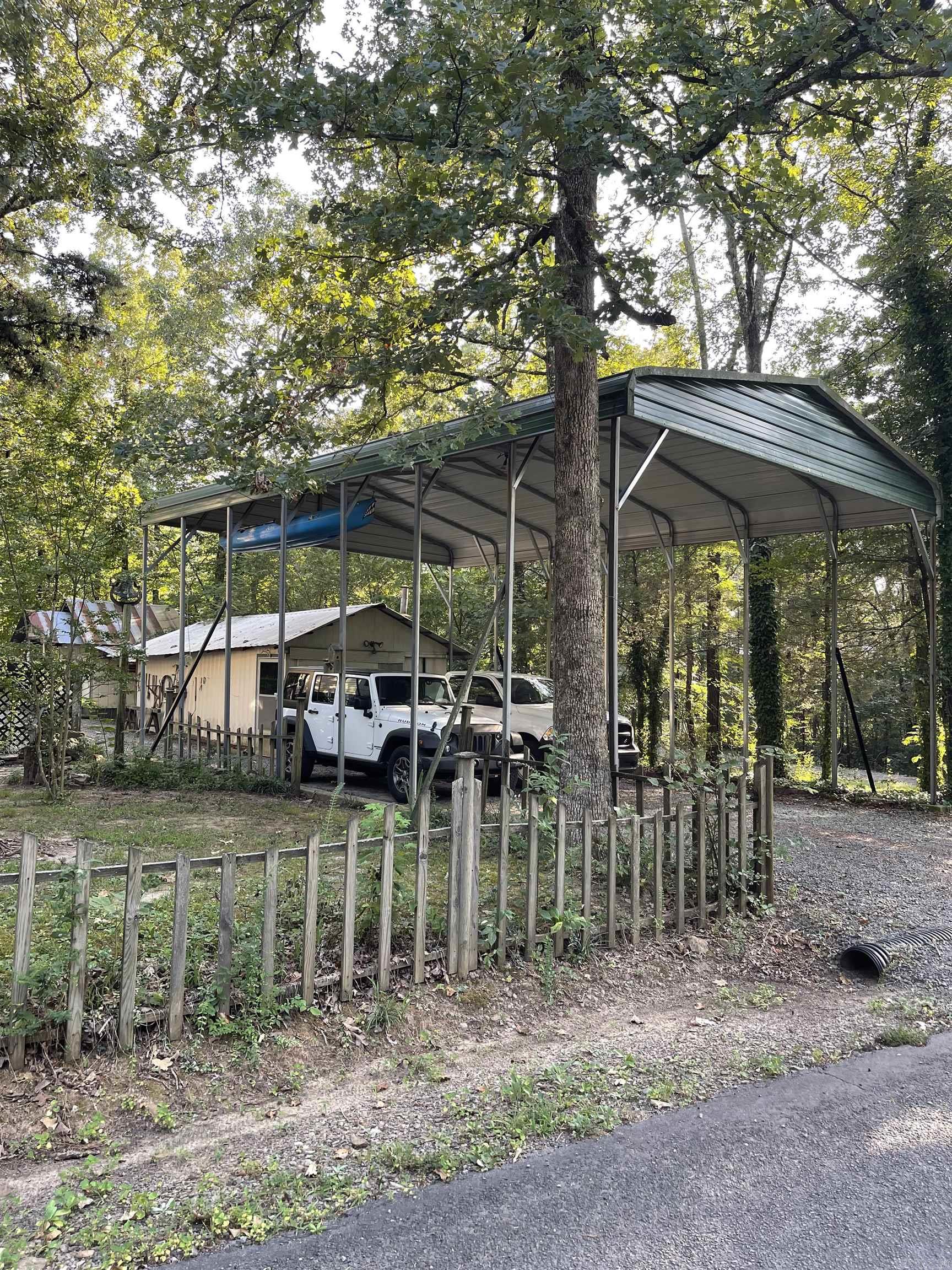 532 Canyon Road Greers Ferry, AR 72067