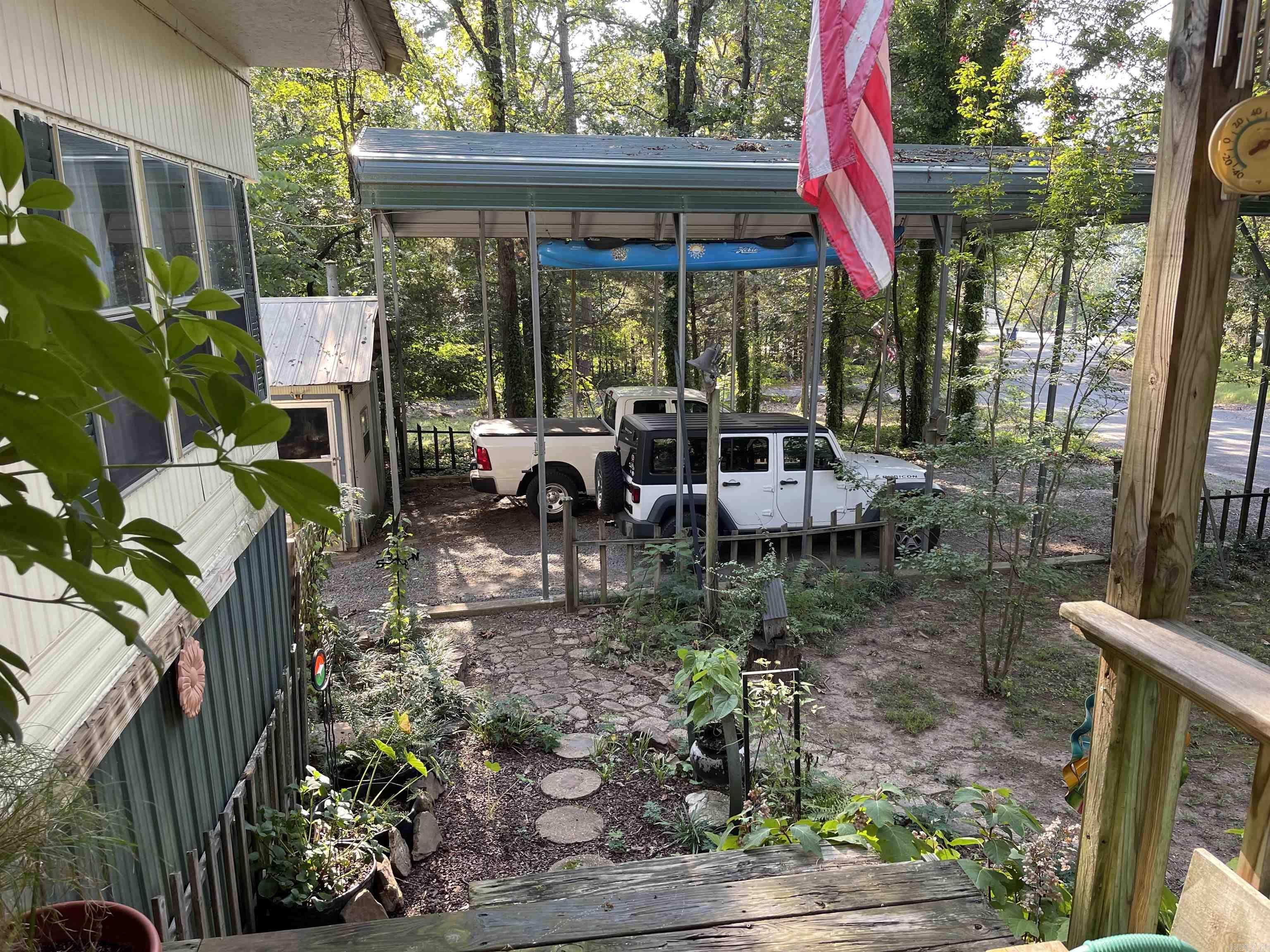 532 Canyon Road Greers Ferry, AR 72067