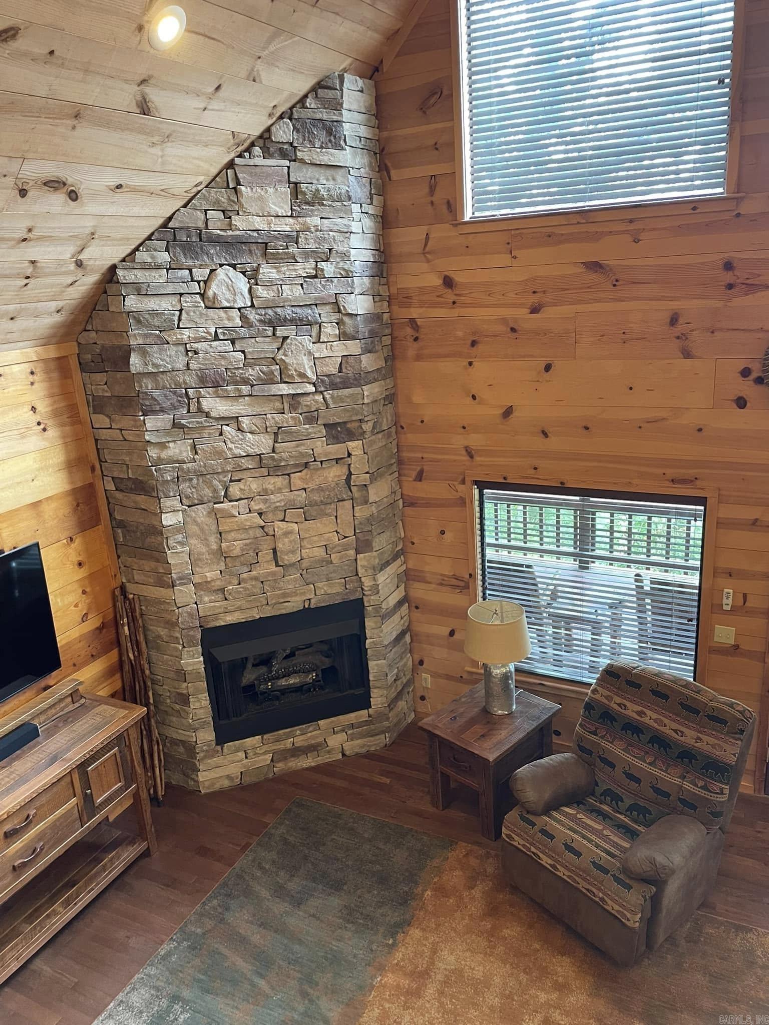 516  Bluff View Court  Mountain View, AR