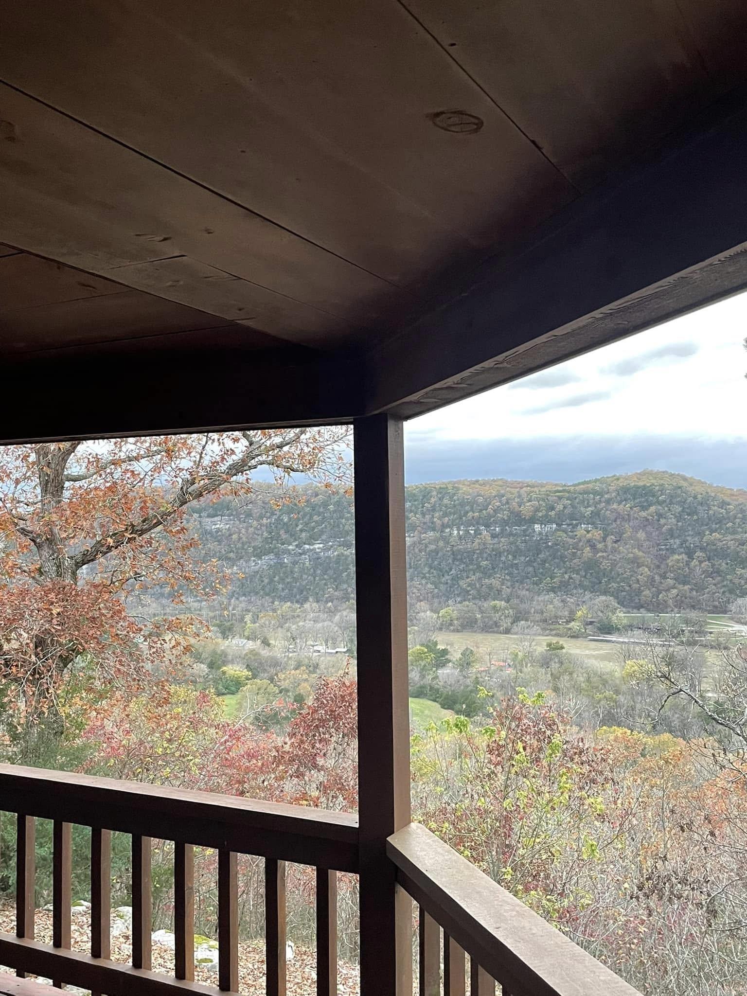 516  Bluff View Court  Mountain View, AR