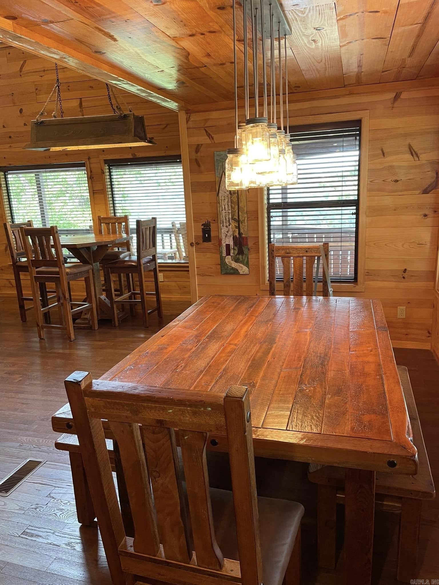 516  Bluff View Court  Mountain View, AR