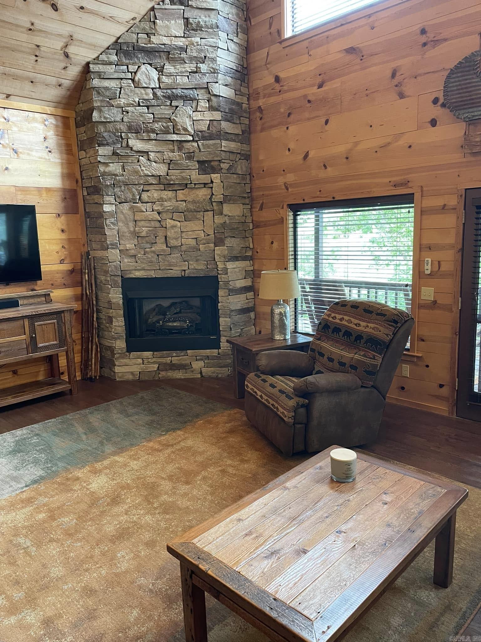 516  Bluff View Court  Mountain View, AR