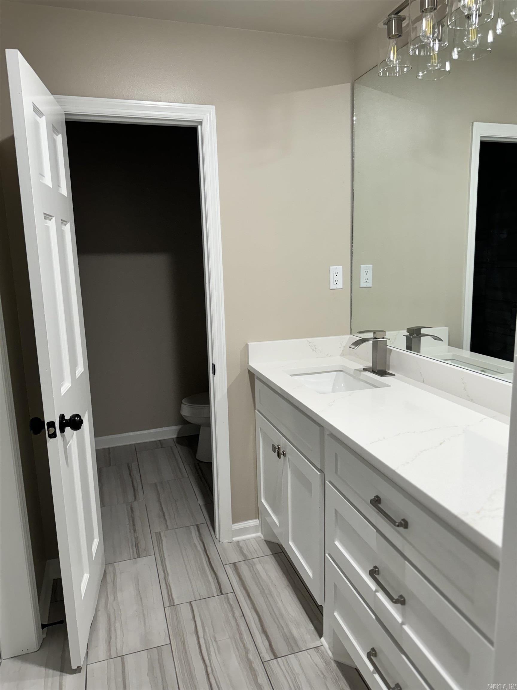 1302  Oliver  Stuttgart, AR
