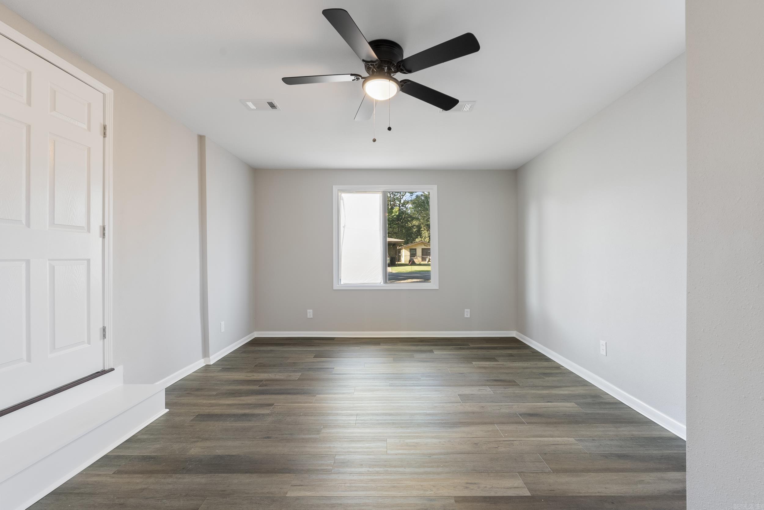 1110  Henry  Benton, AR