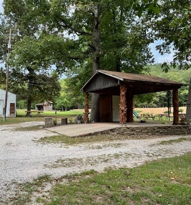 652  Oliver  Mountain View, AR