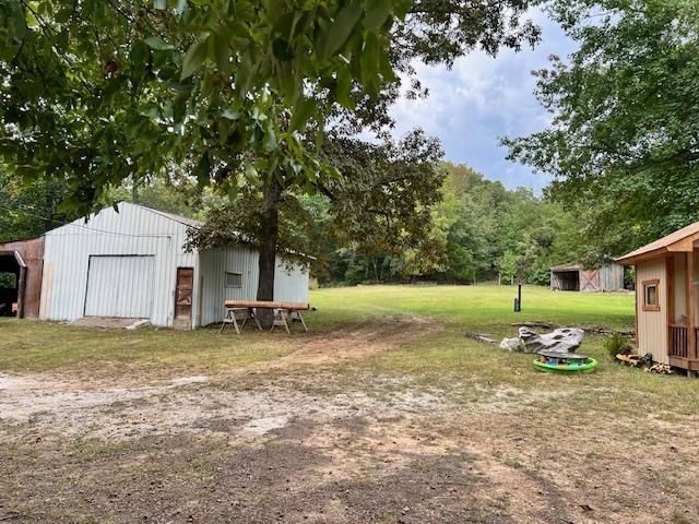 652  Oliver  Mountain View, AR