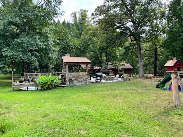 652  Oliver  Mountain View, AR