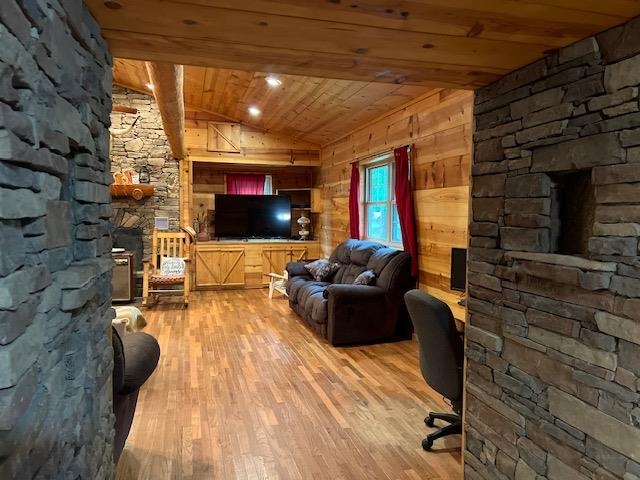 652  Oliver  Mountain View, AR