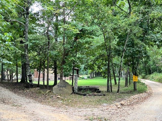 652  Oliver  Mountain View, AR