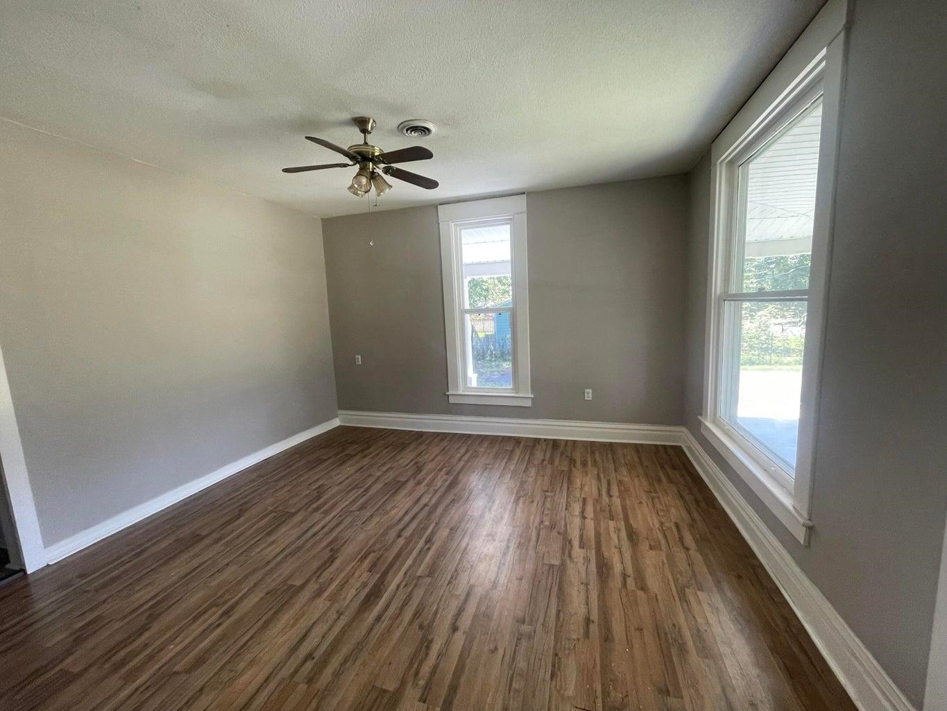 1004 N College Avenue  Clarksville, AR