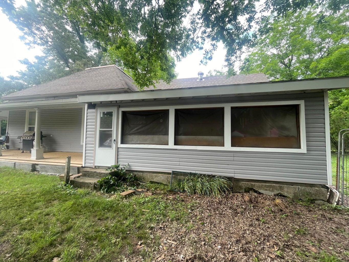 1004 N College Avenue  Clarksville, AR