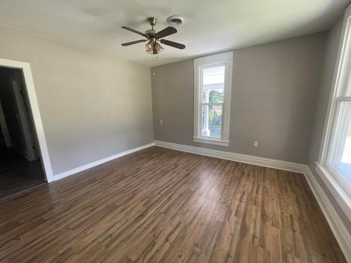 1004 N College Avenue  Clarksville, AR