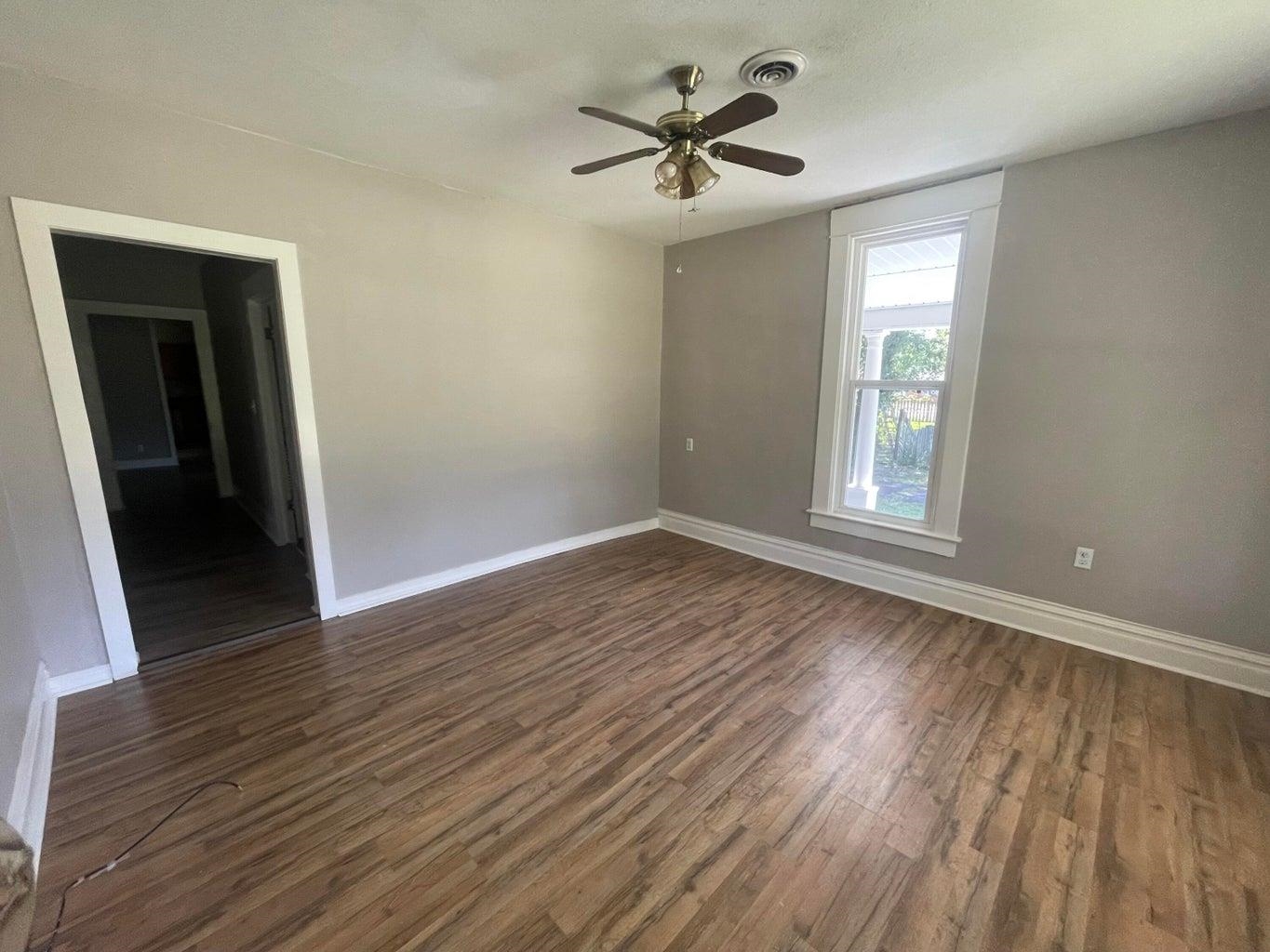 1004 N College Avenue  Clarksville, AR