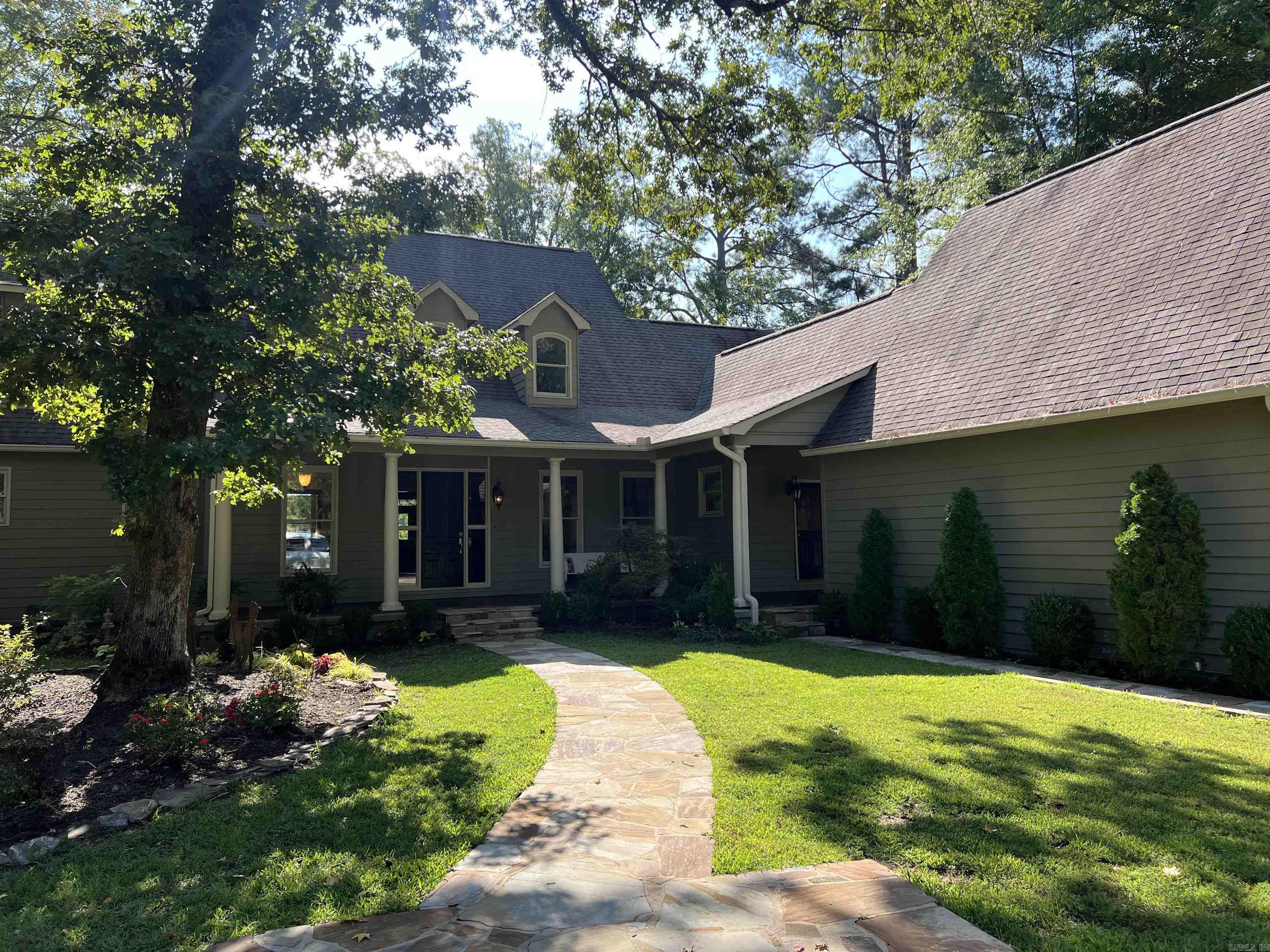 190  Peregrine  Pine Bluff, AR