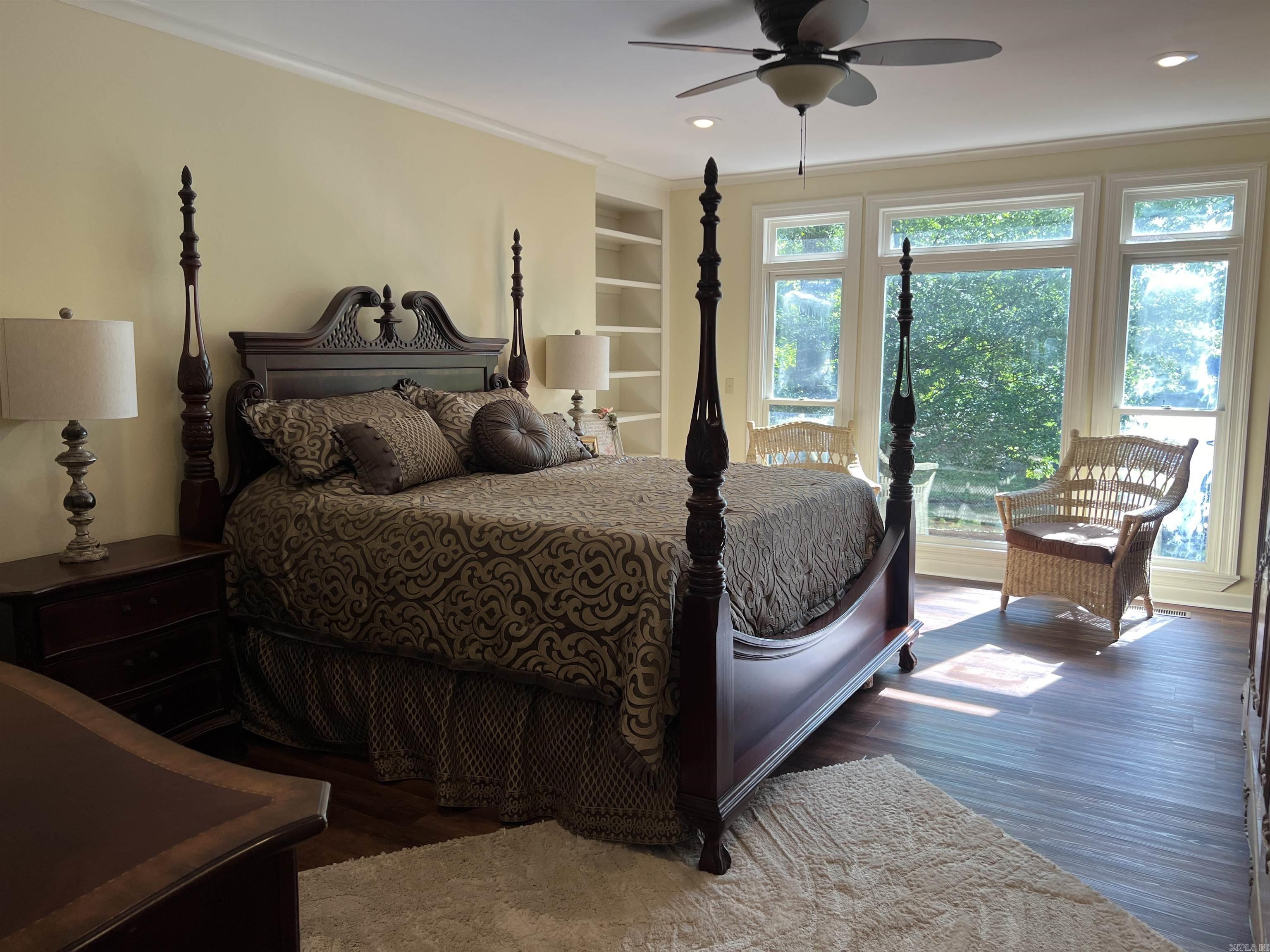190  Peregrine  Pine Bluff, AR