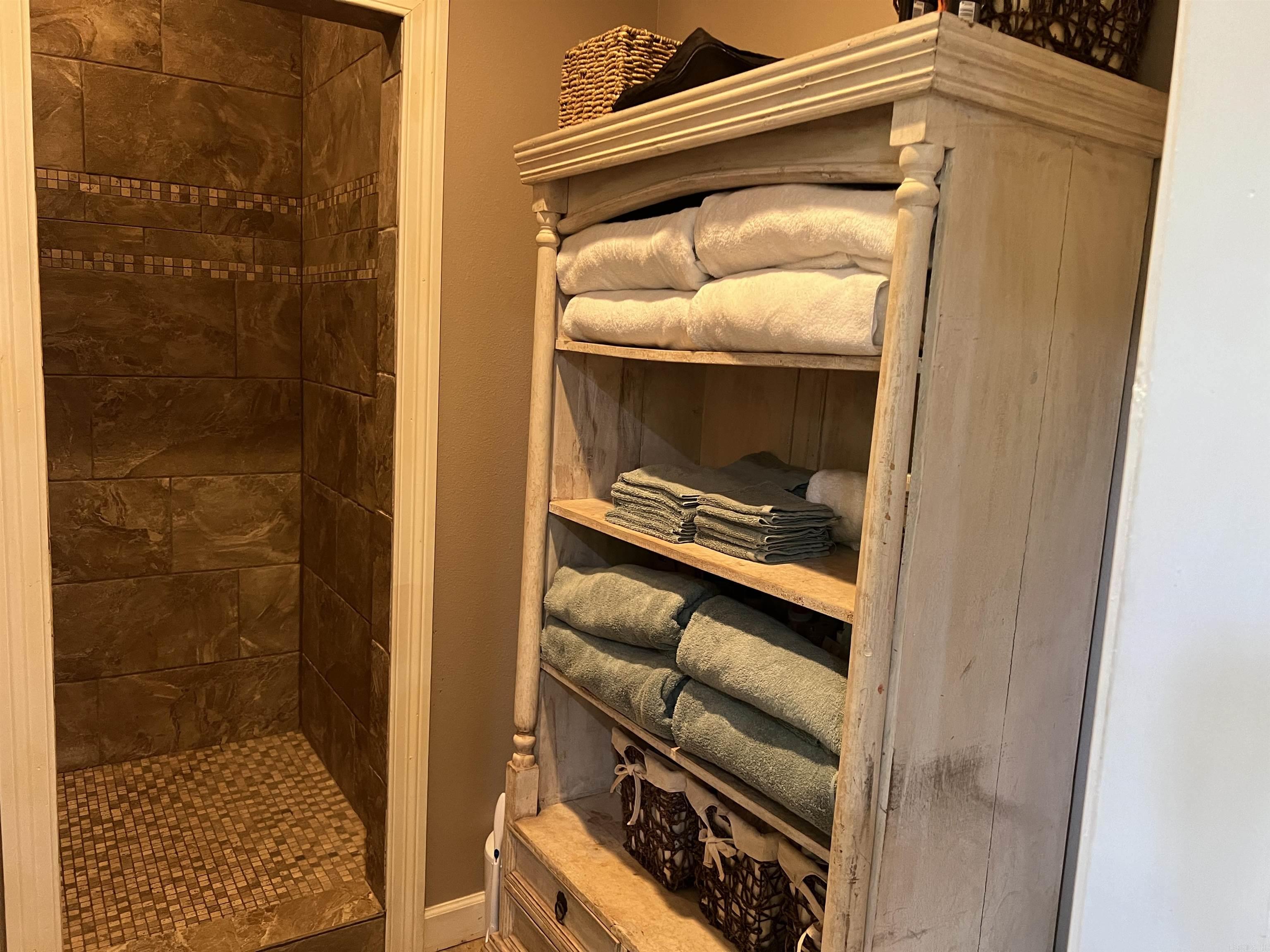 190  Peregrine  Pine Bluff, AR