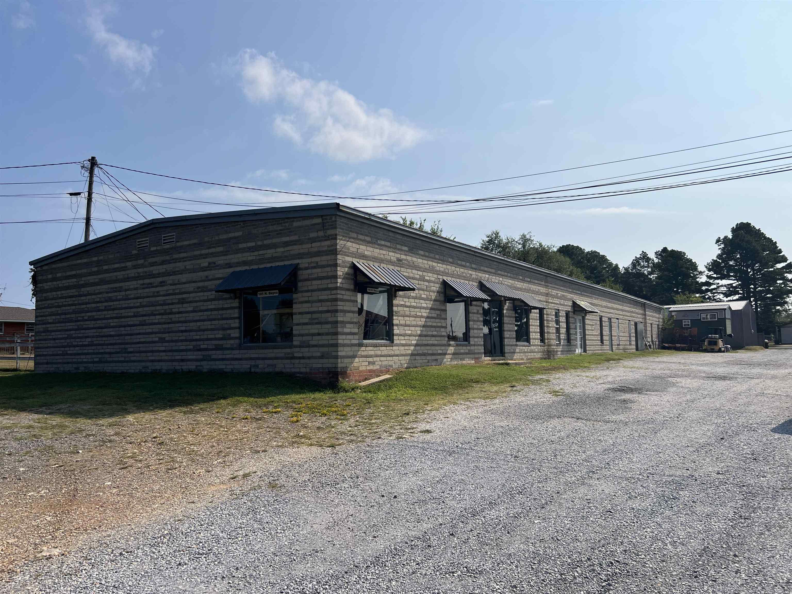 105 N Bayou  Mountain View, AR